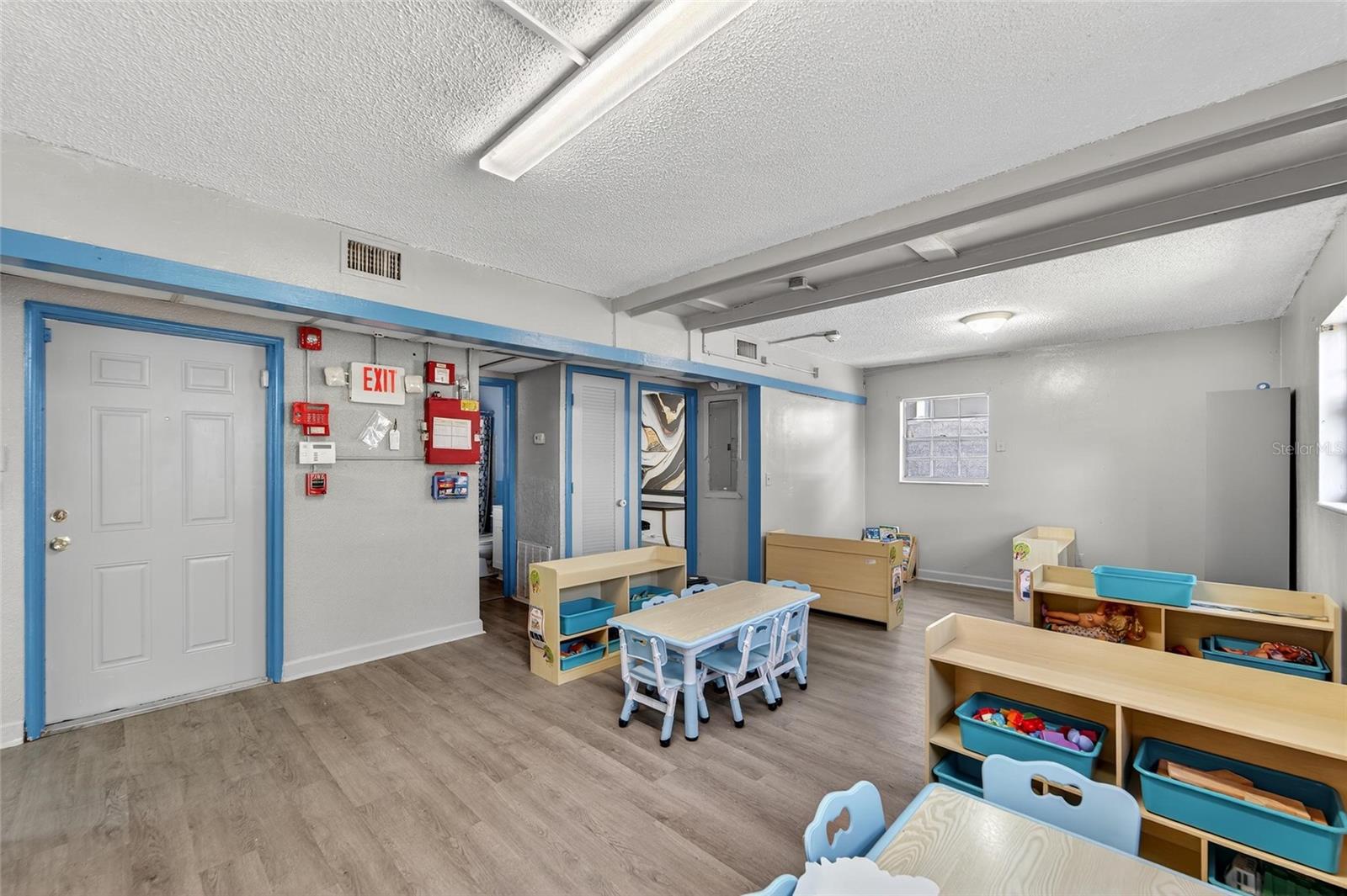 Image 8 of 38 For 4922 84th Street