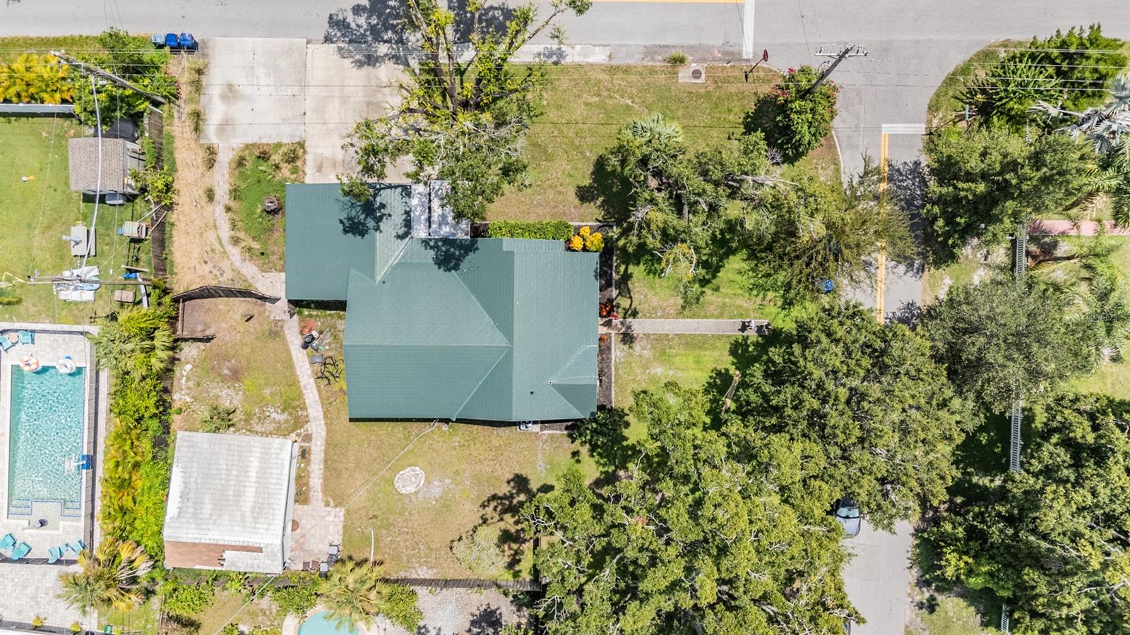 Image 2 of 56 For 901 & 903 Cornelius Avenue