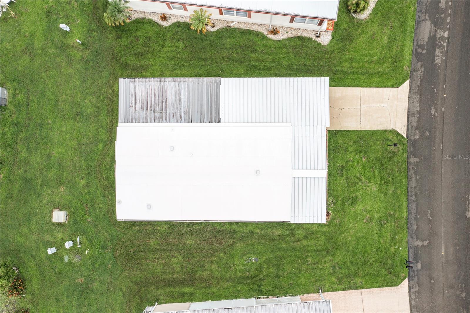 Image 30 of 61 For 227 La Rosas