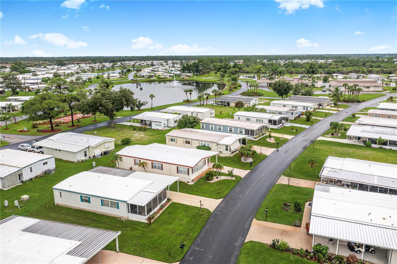 Image 31 of 61 For 227 La Rosas