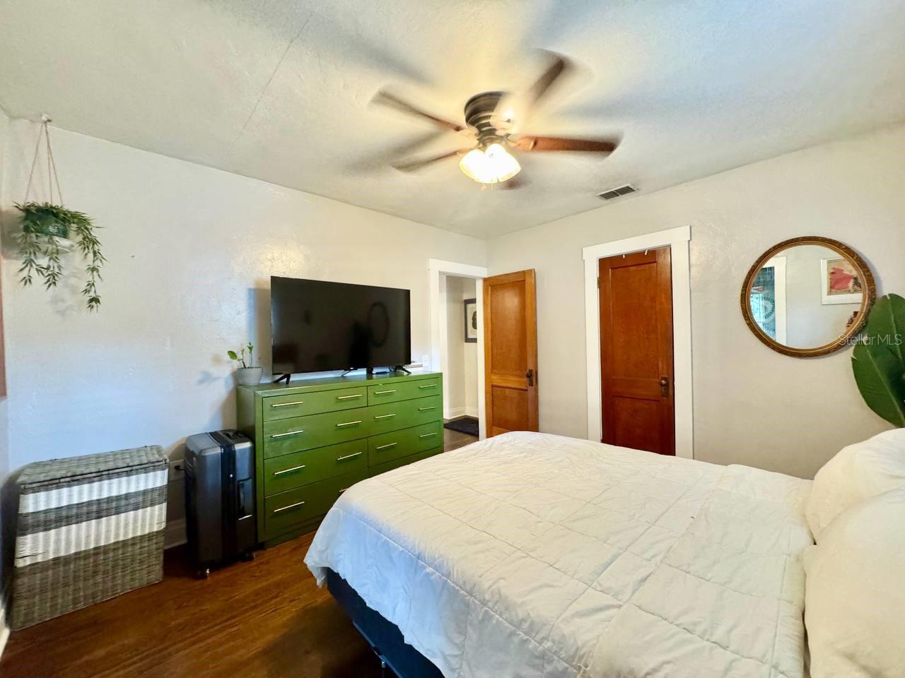 Image 10 of 23 For 308 Hanlon Street