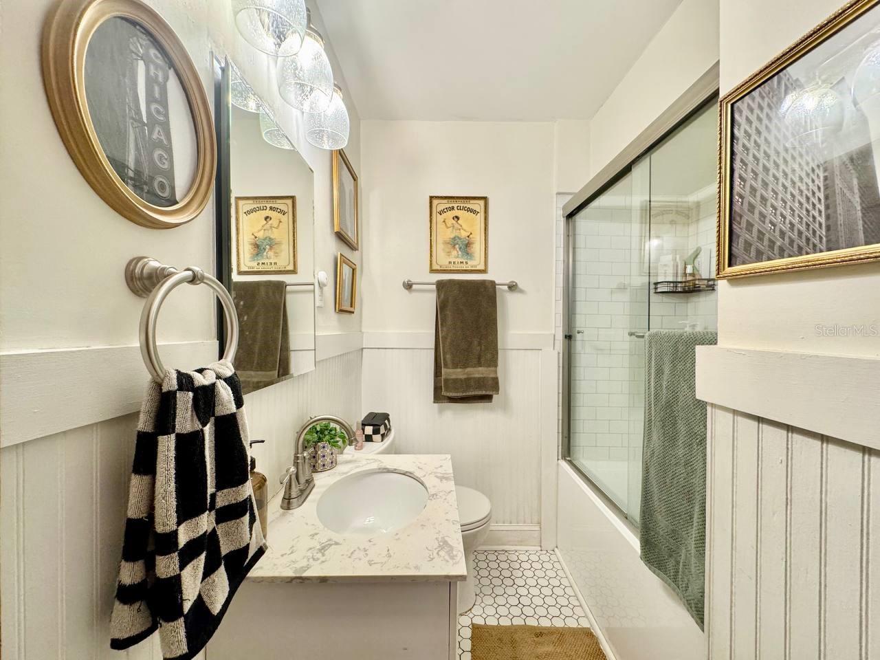 Image 13 of 23 For 308 Hanlon Street