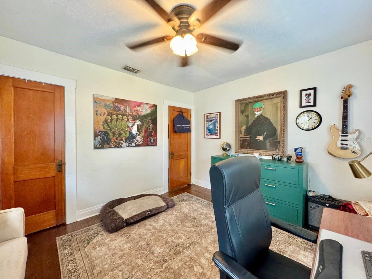 Image 18 of 23 For 308 Hanlon Street