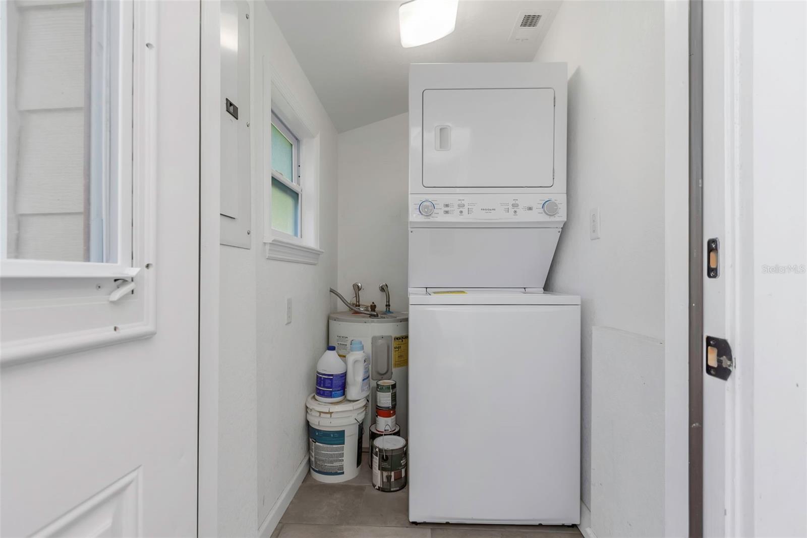 Image 18 of 19 For 2619 Miriam Street S
