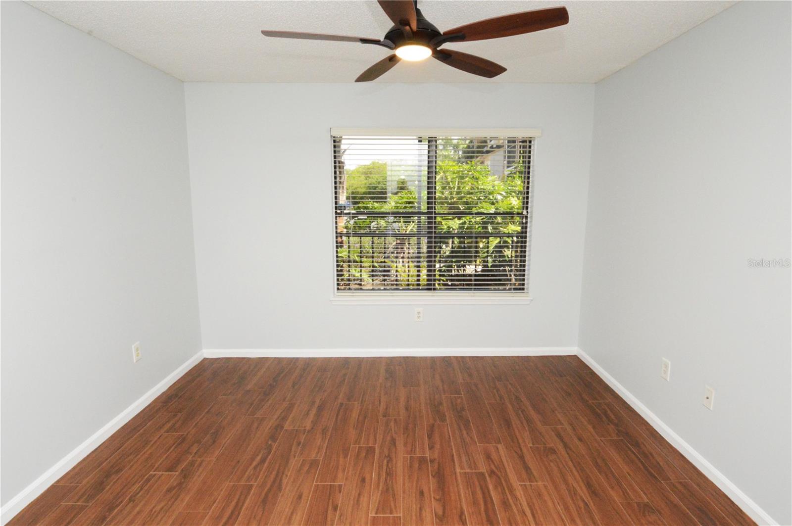 Image 23 of 75 For 11901 4th Street N 2104