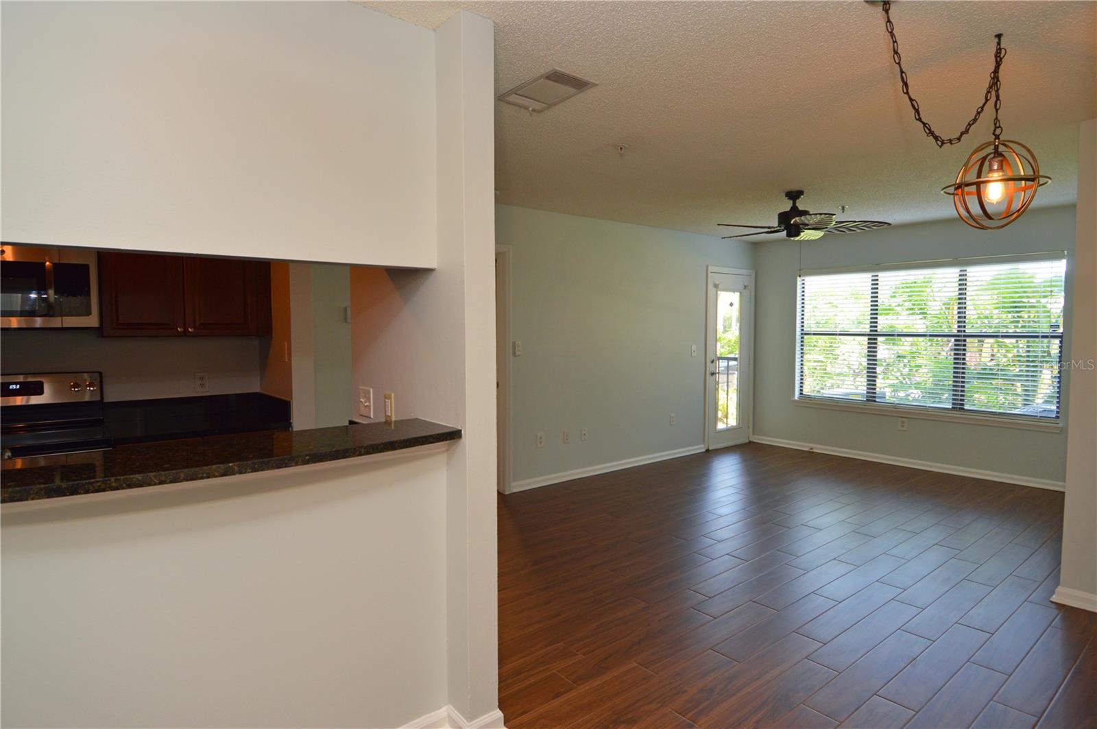 Image 3 of 75 For 11901 4th Street N 2104