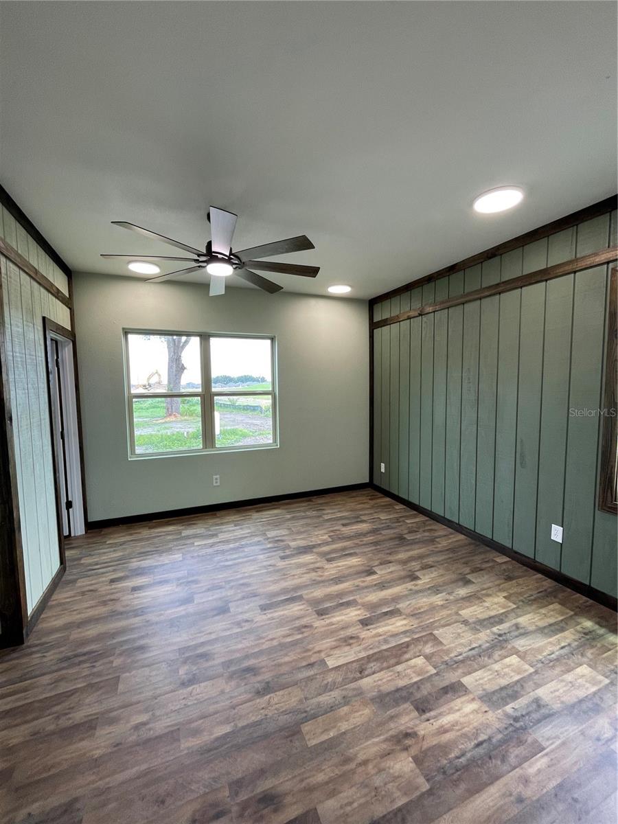 Image 12 of 21 For 31528 Tyndall Road