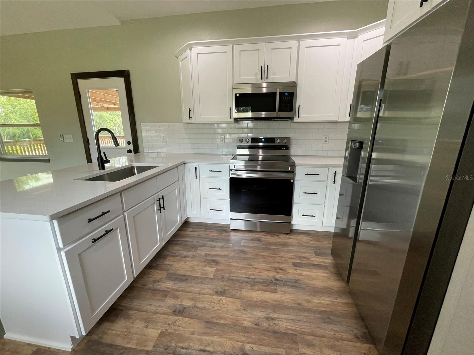 Image 5 of 21 For 31528 Tyndall Road