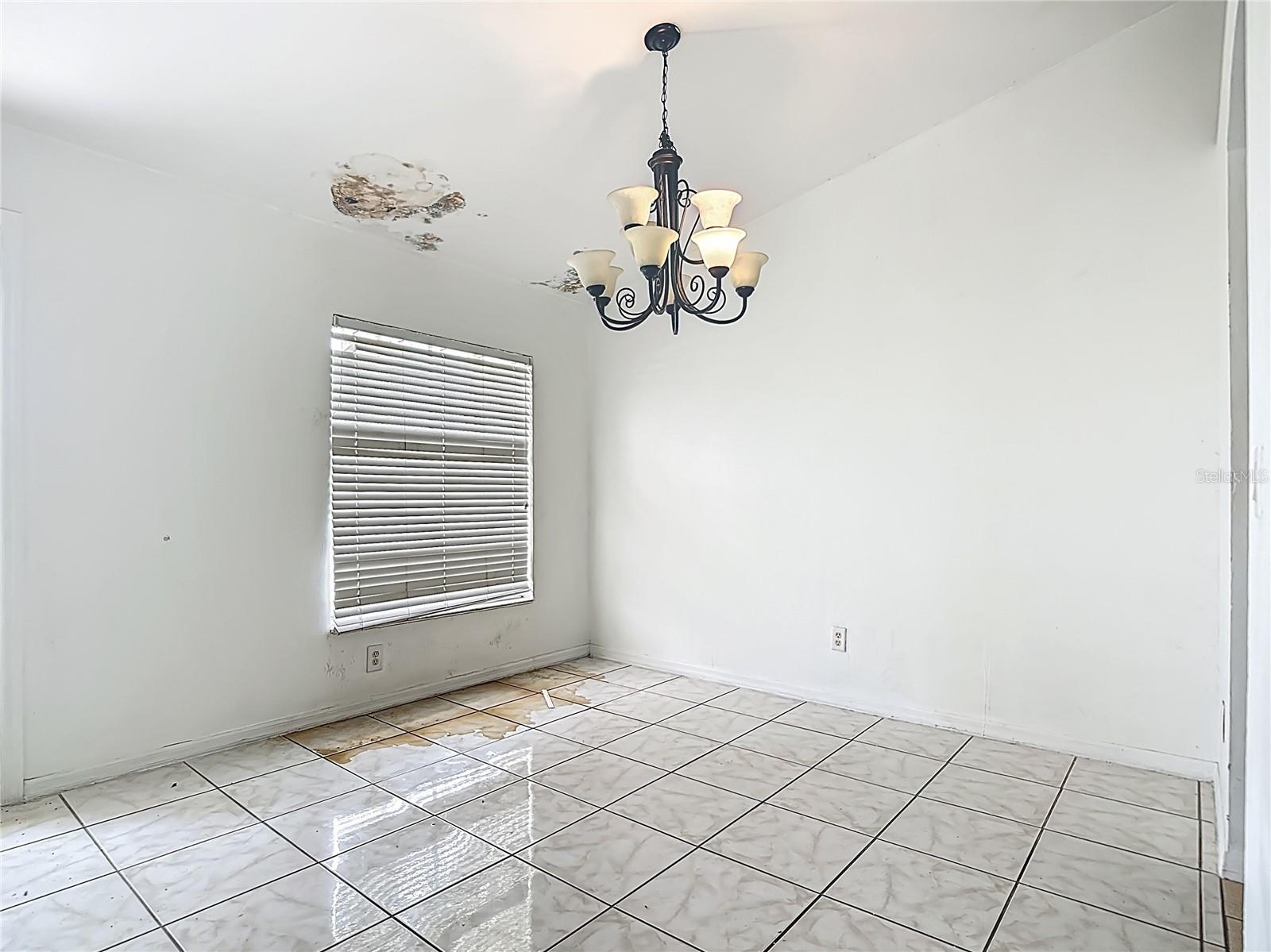 Image 20 of 68 For 343 25th Terrace
