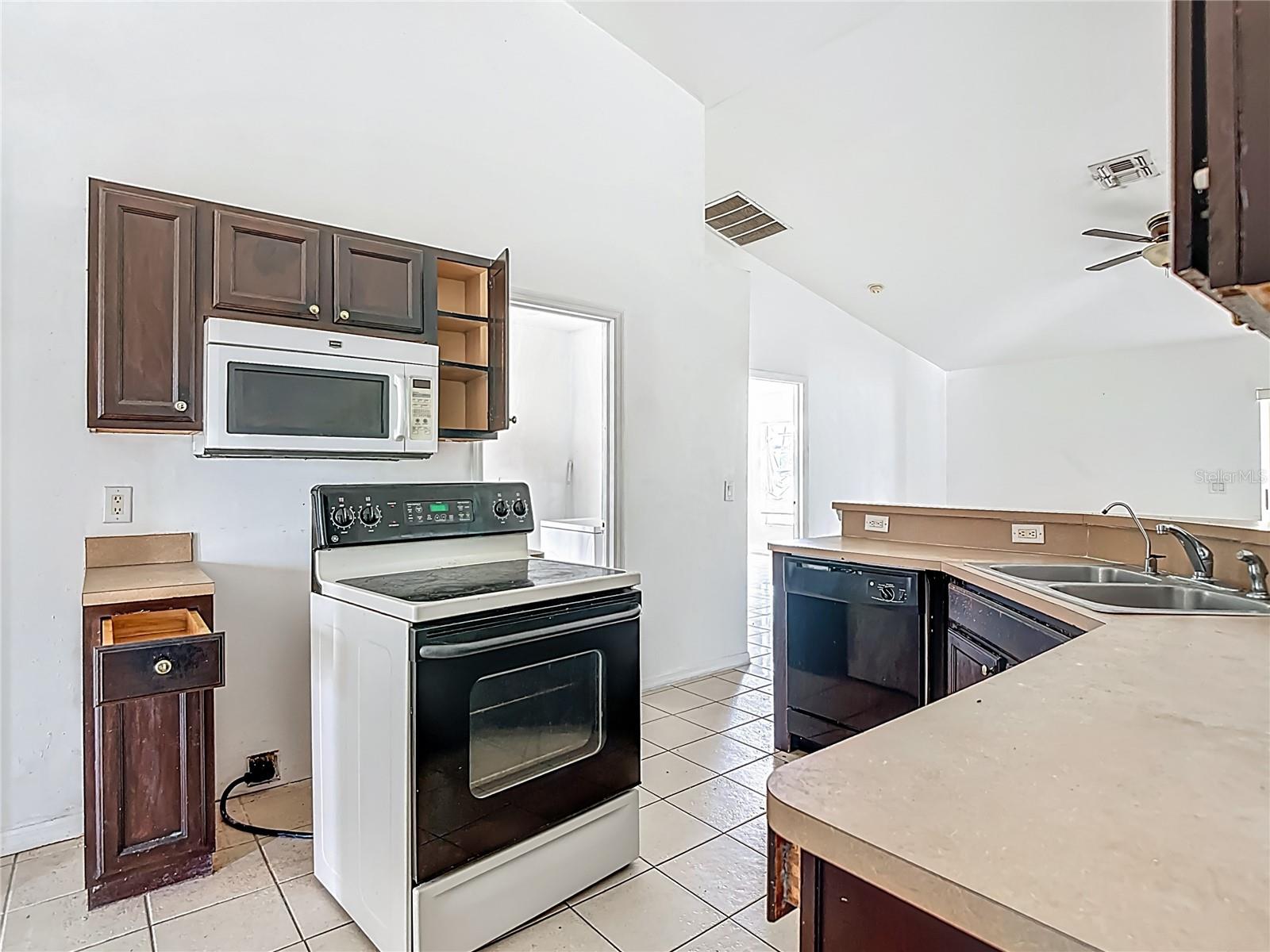 Image 22 of 68 For 343 25th Terrace