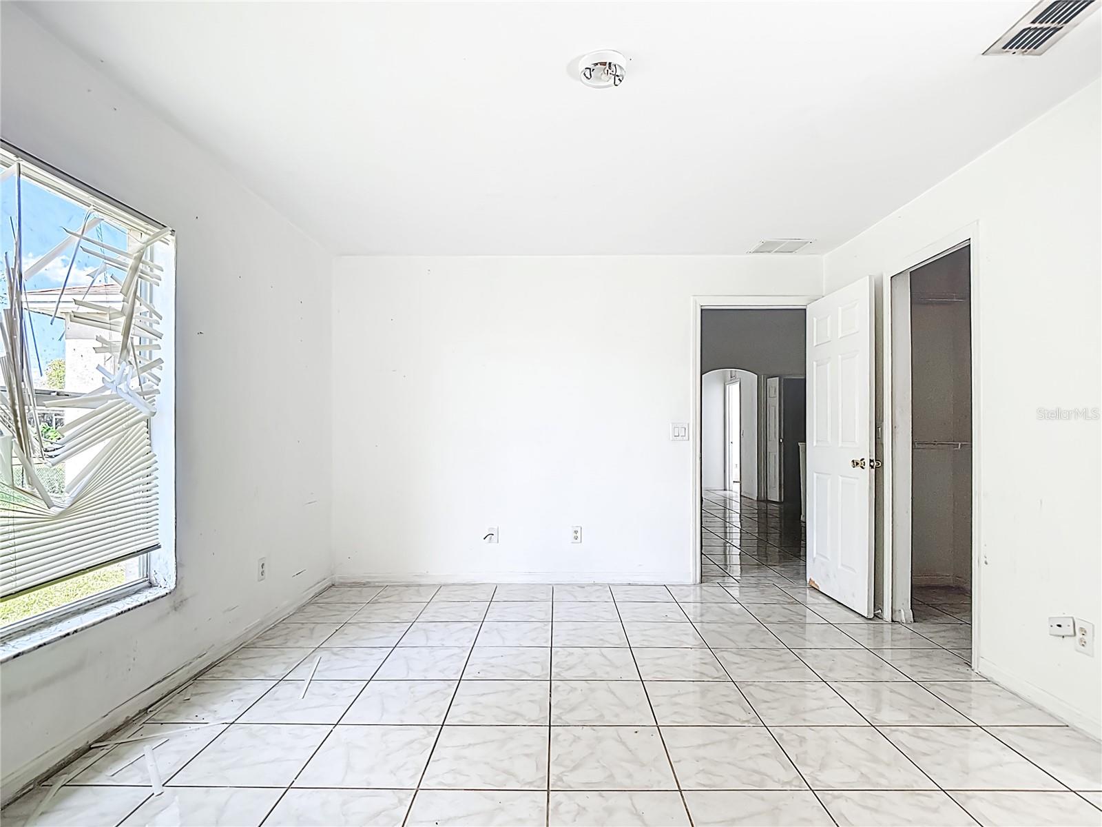 Image 34 of 68 For 343 25th Terrace