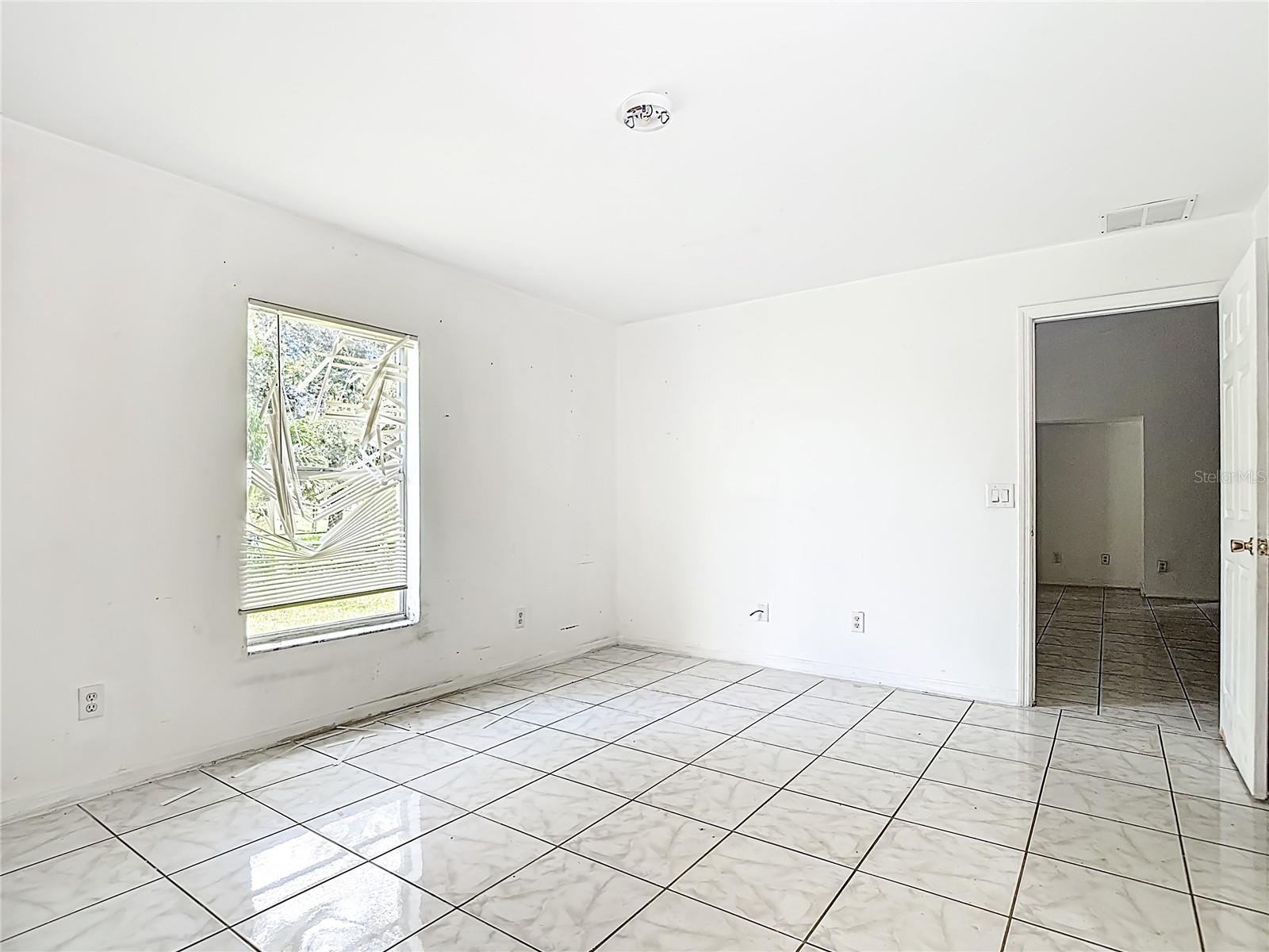 Image 35 of 68 For 343 25th Terrace