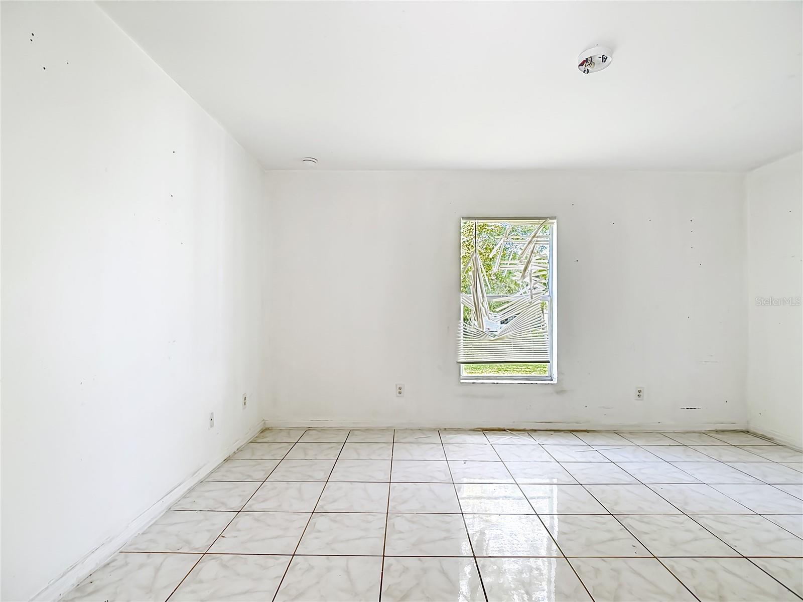 Image 36 of 68 For 343 25th Terrace