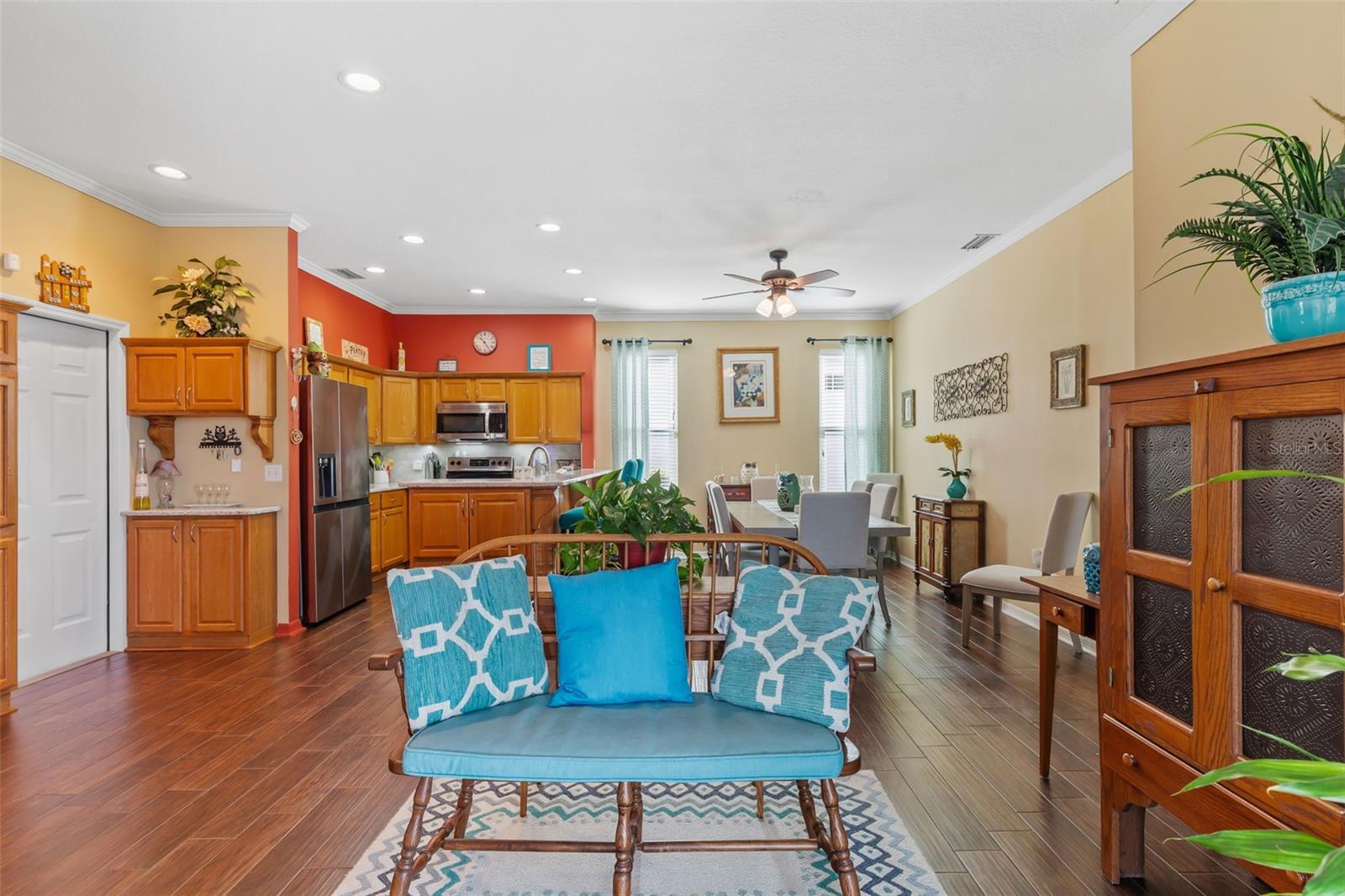Image 20 of 62 For 7145 Hazeltine Circle