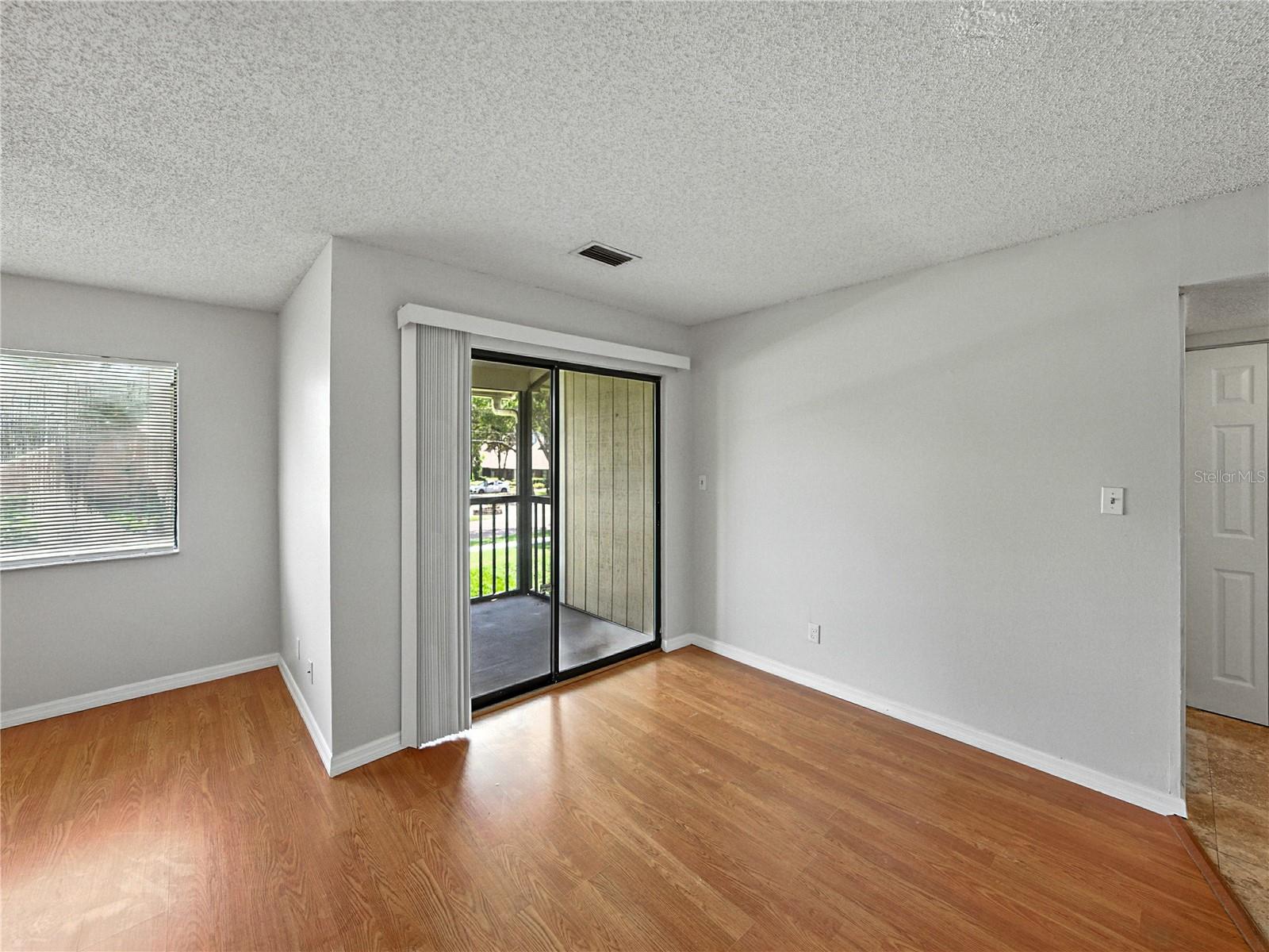 Image 10 of 43 For 13389 Arbor Pointe Circle 203