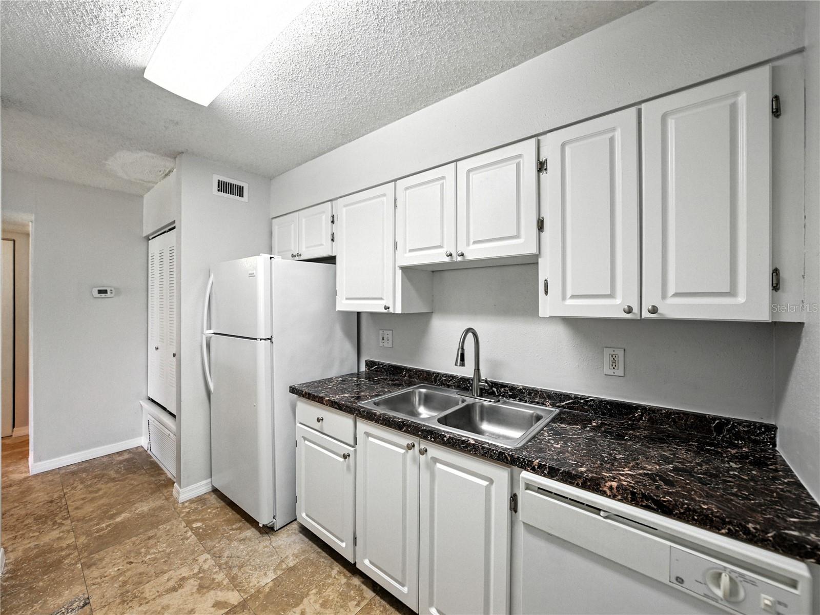 Image 17 of 43 For 13389 Arbor Pointe Circle 203