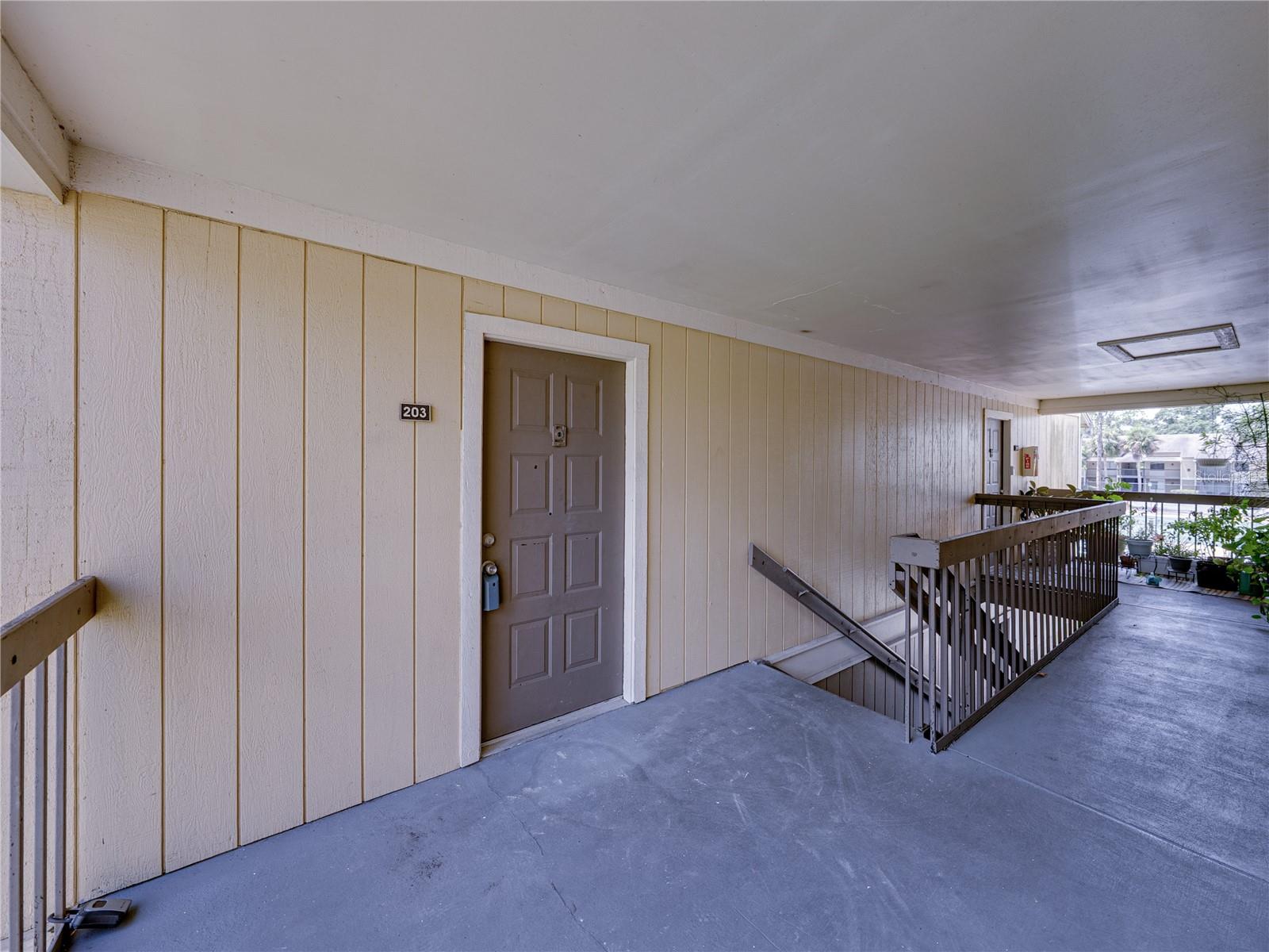 Image 4 of 43 For 13389 Arbor Pointe Circle 203