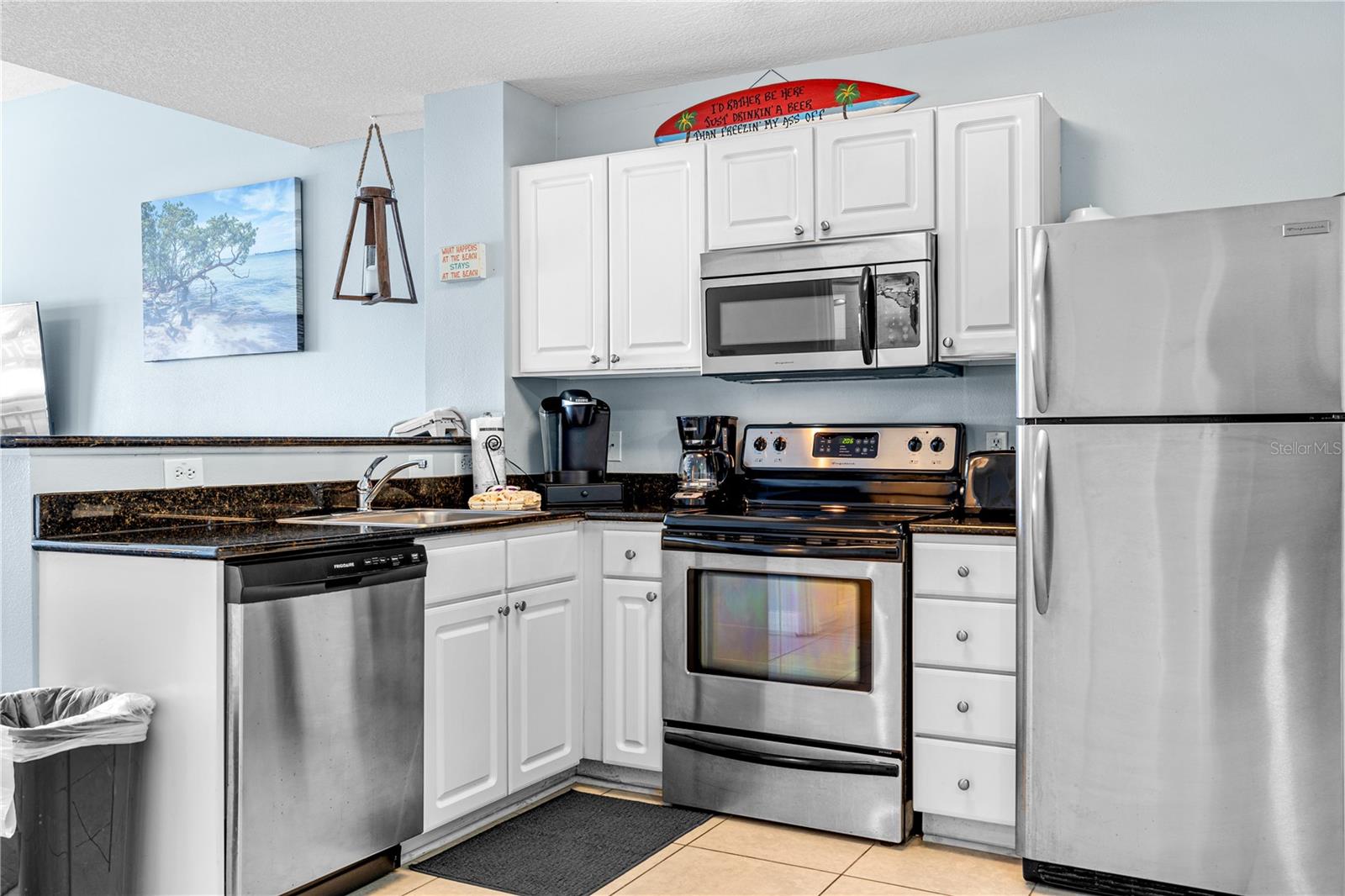 Image 11 of 49 For 13235 Gulf Boulevard 207