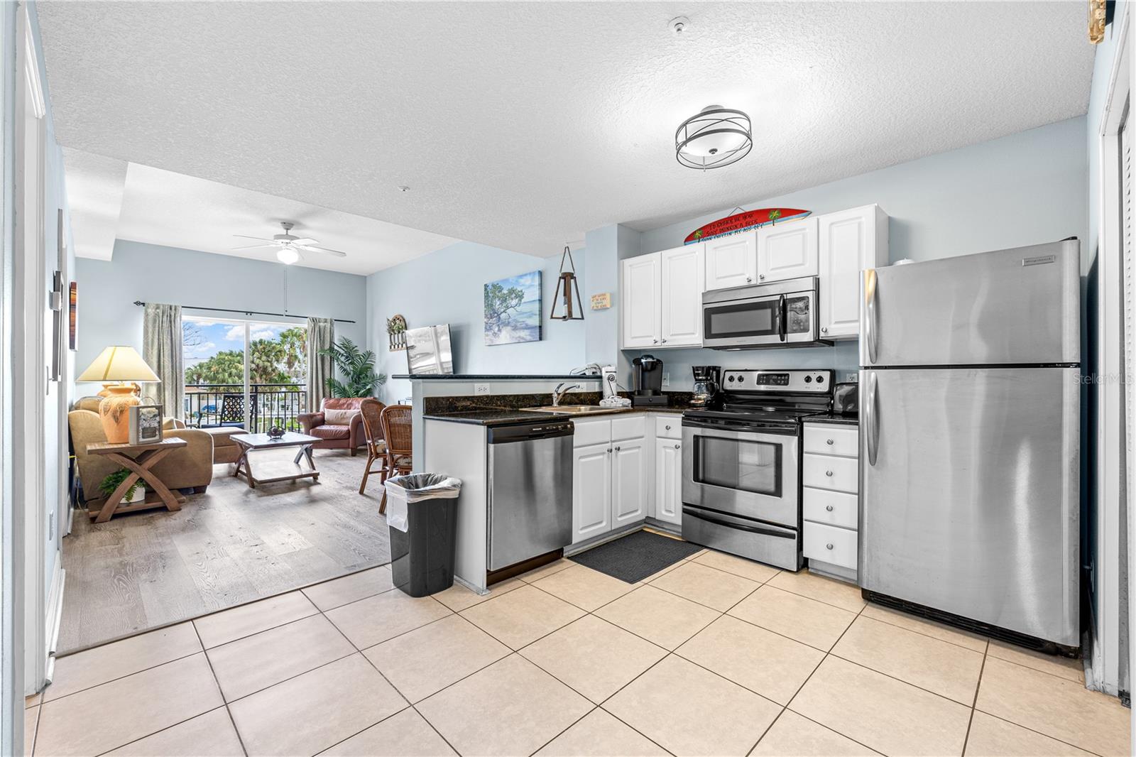 Image 12 of 49 For 13235 Gulf Boulevard 207
