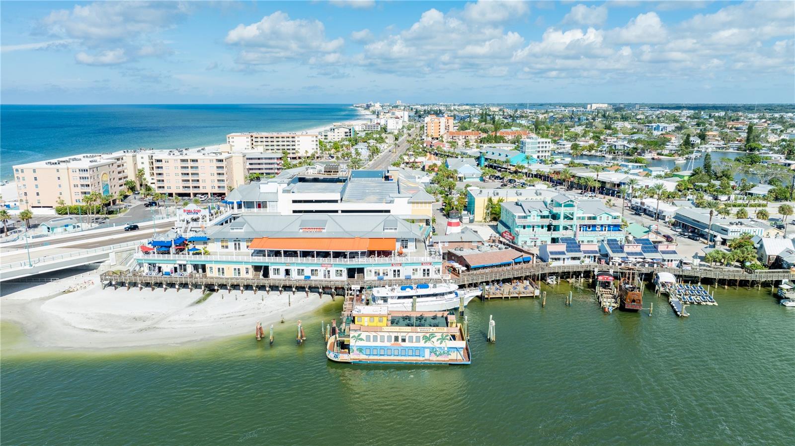 Image 37 of 49 For 13235 Gulf Boulevard 207