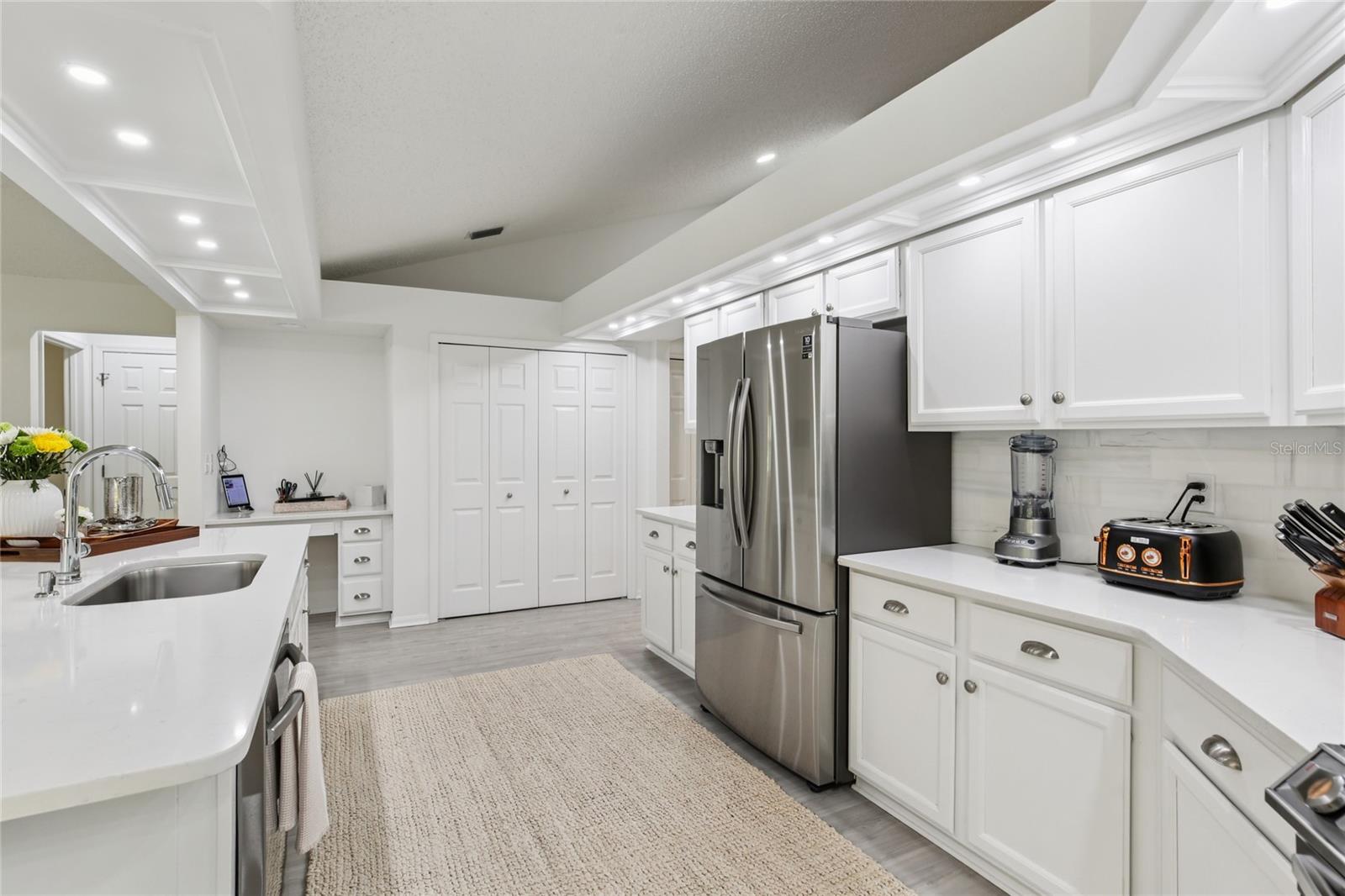 Image 23 of 77 For 2509 Mason Oaks Drive 100