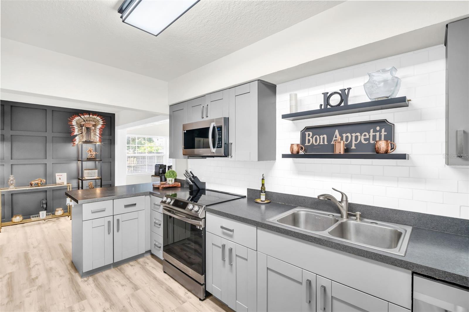 Image 15 of 52 For 2019 Magnolia Drive