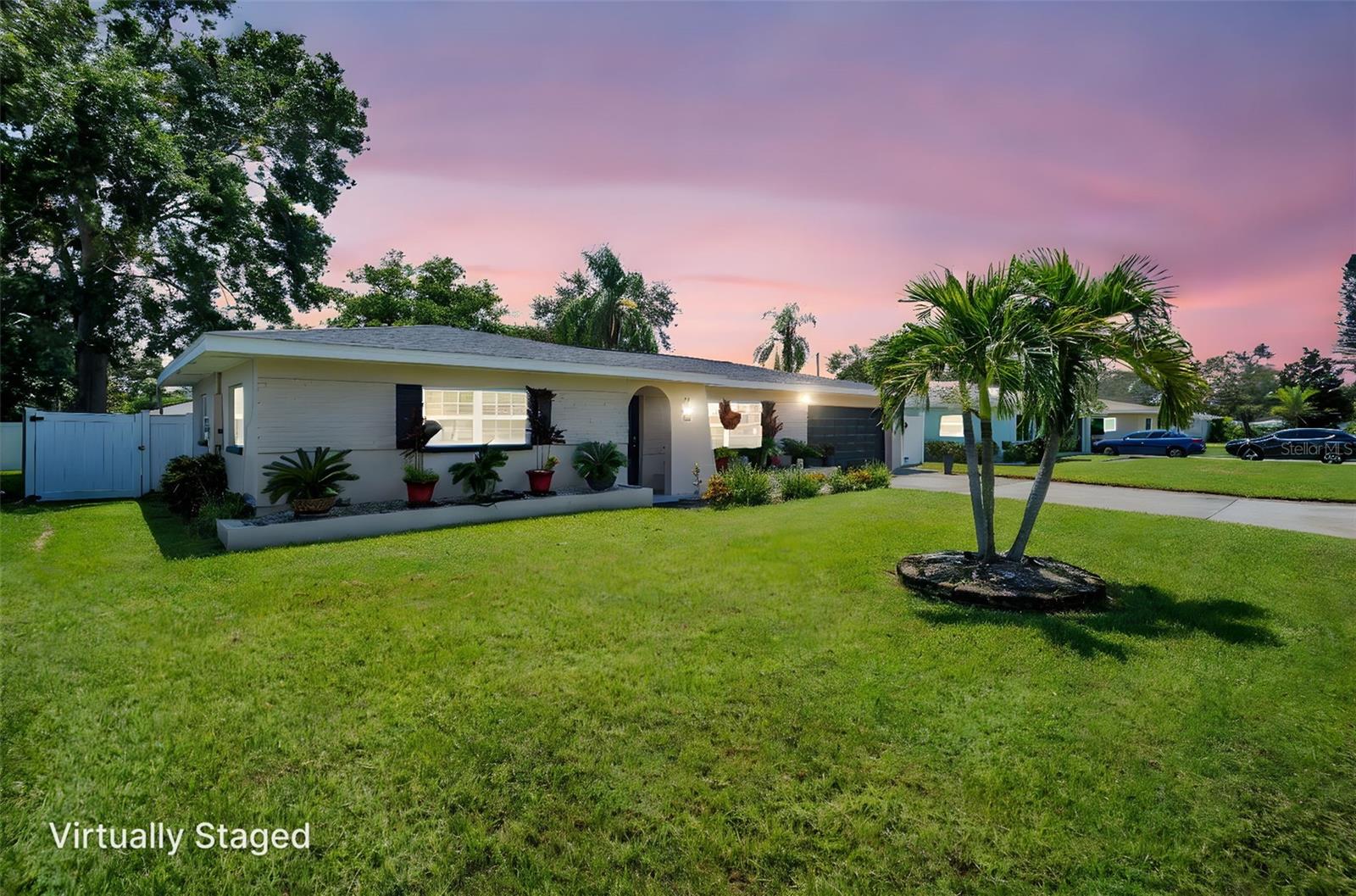 Image 3 of 52 For 2019 Magnolia Drive