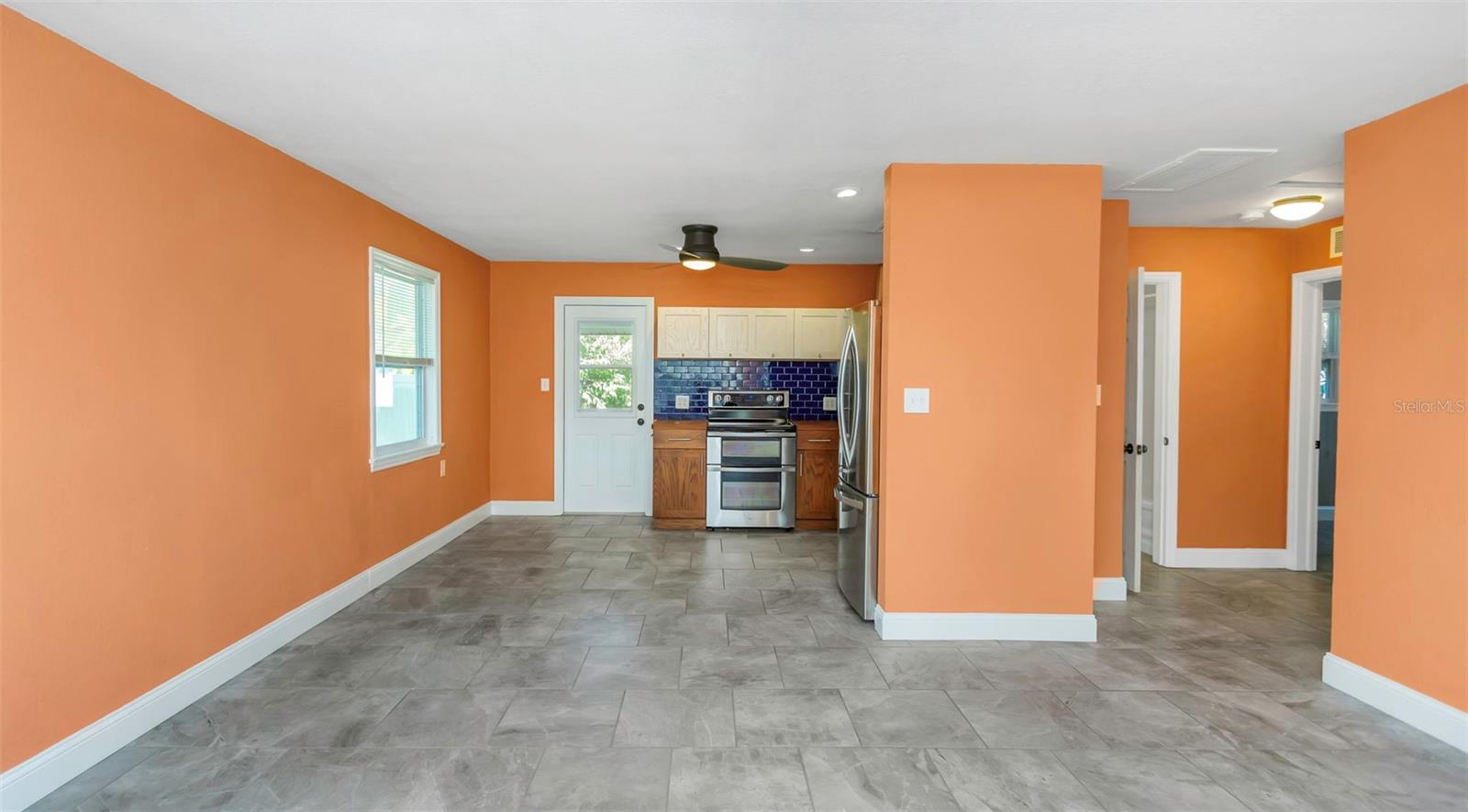 Image 3 of 33 For 2619 Miriam Street S