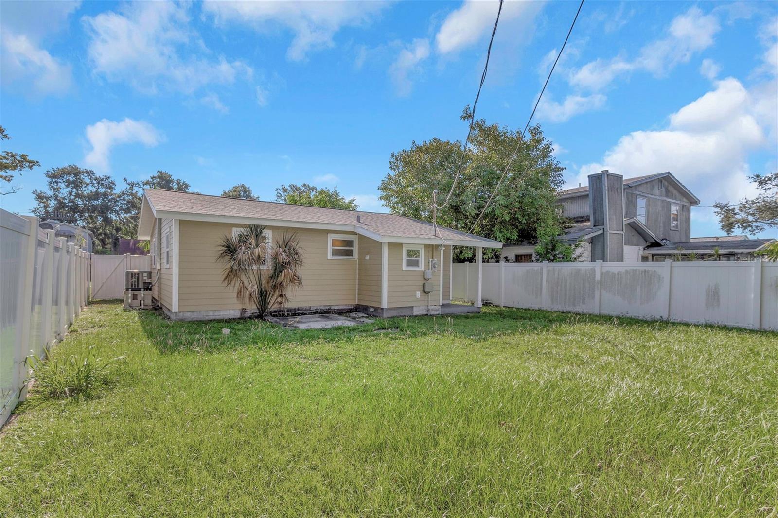 Image 31 of 33 For 2619 Miriam Street S