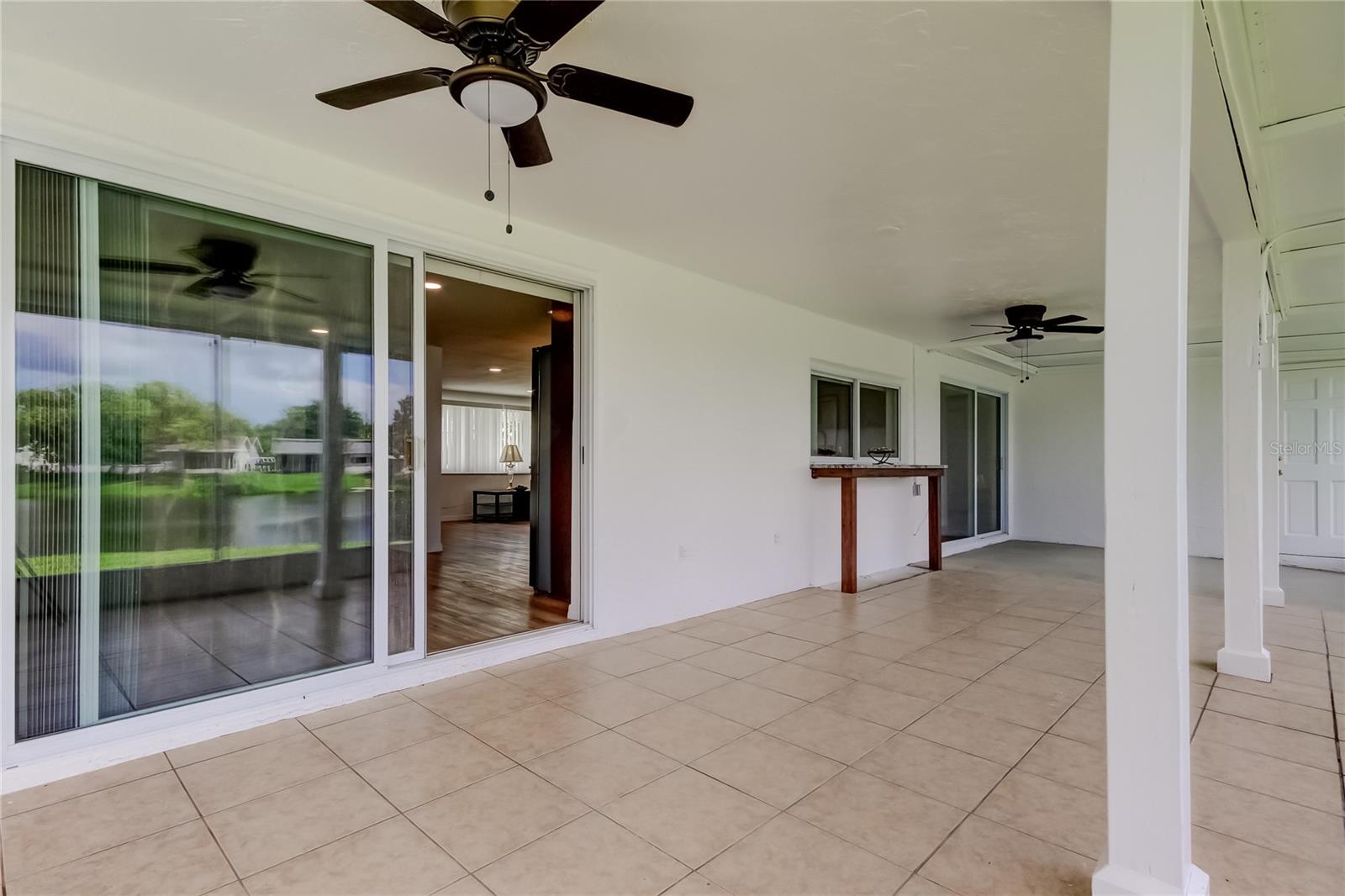 Listing photo id 23 for 3625 Delta Place