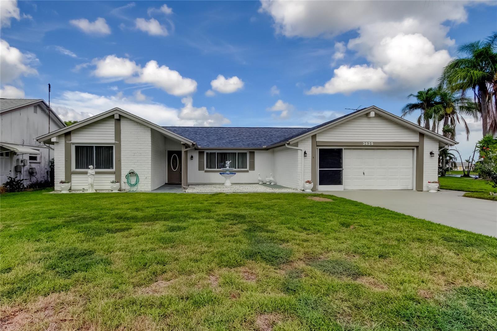 Listing photo id 1 for 3625 Delta Place