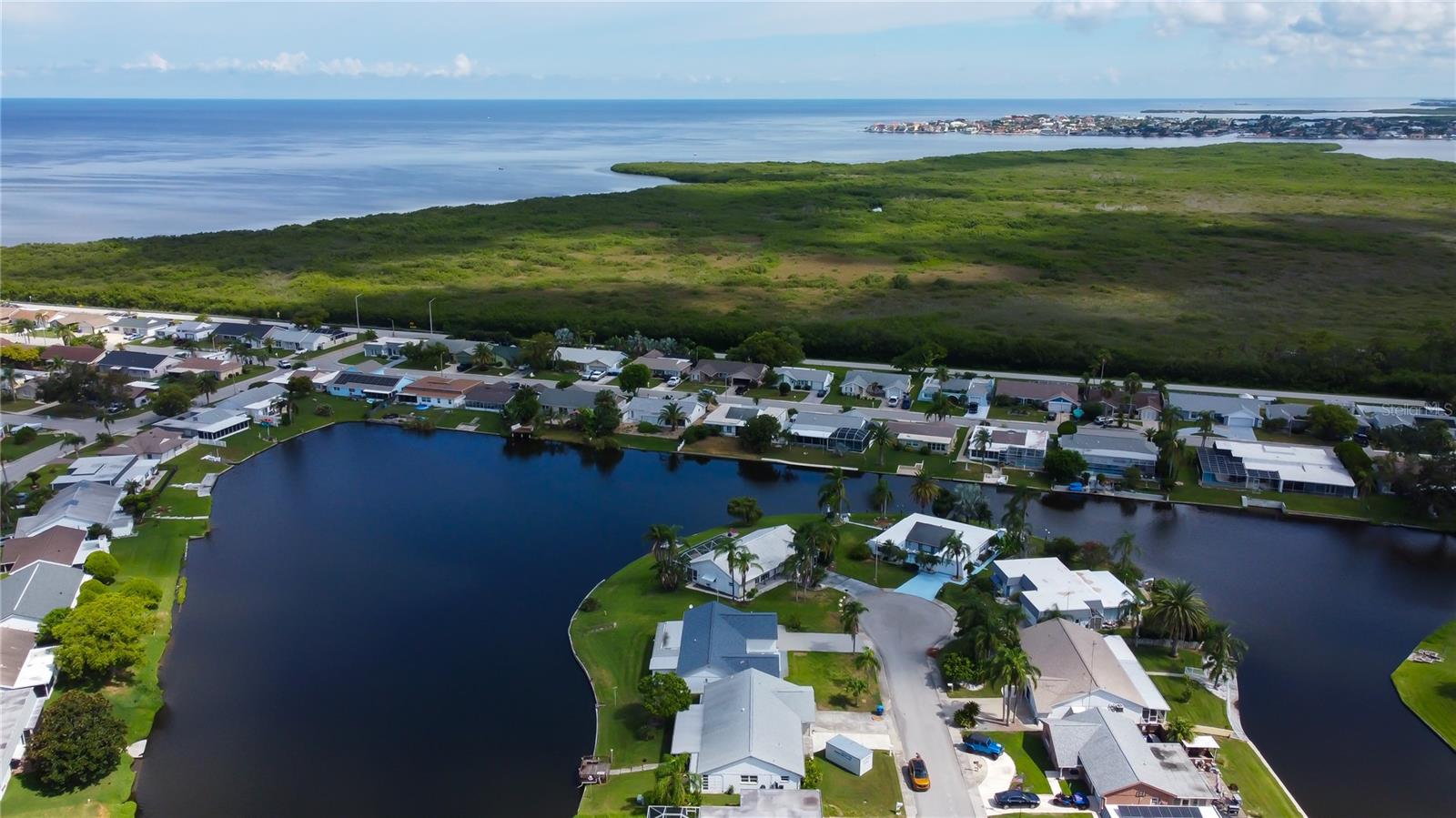 Listing photo id 30 for 3625 Delta Place