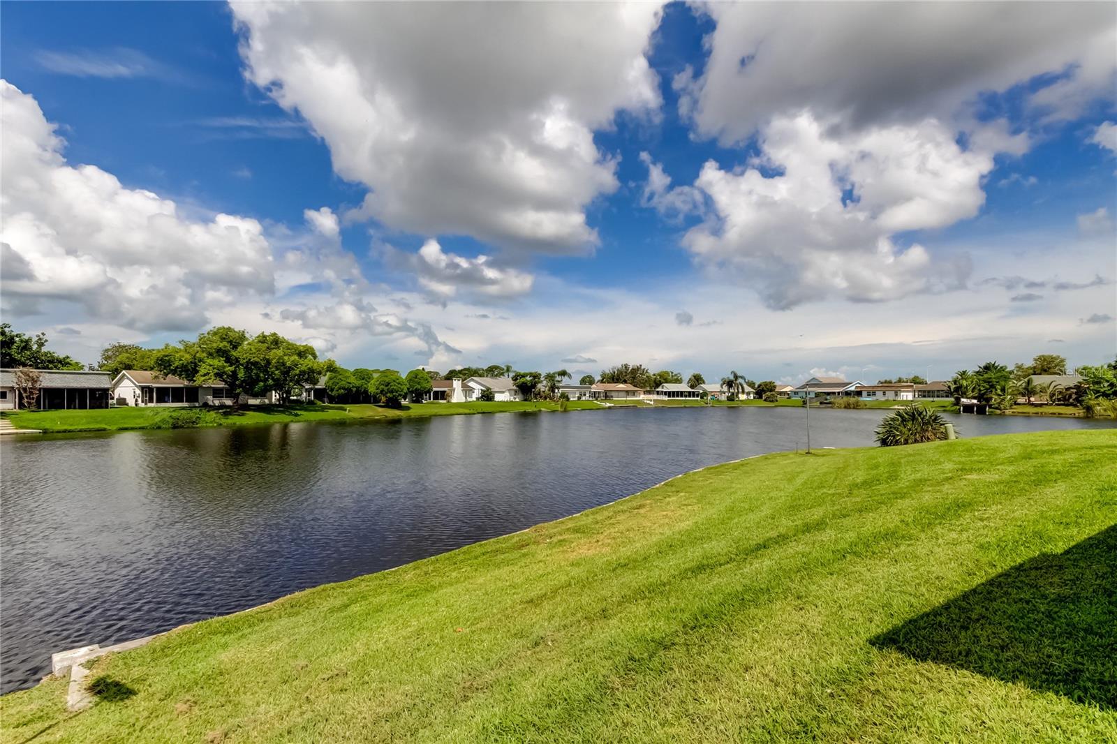 Listing photo id 39 for 3625 Delta Place