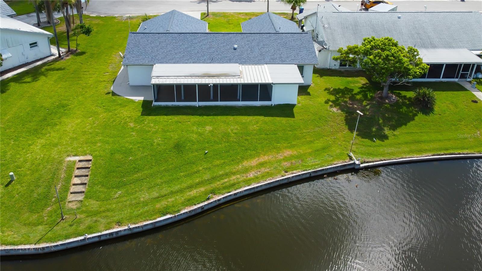 Listing photo id 46 for 3625 Delta Place