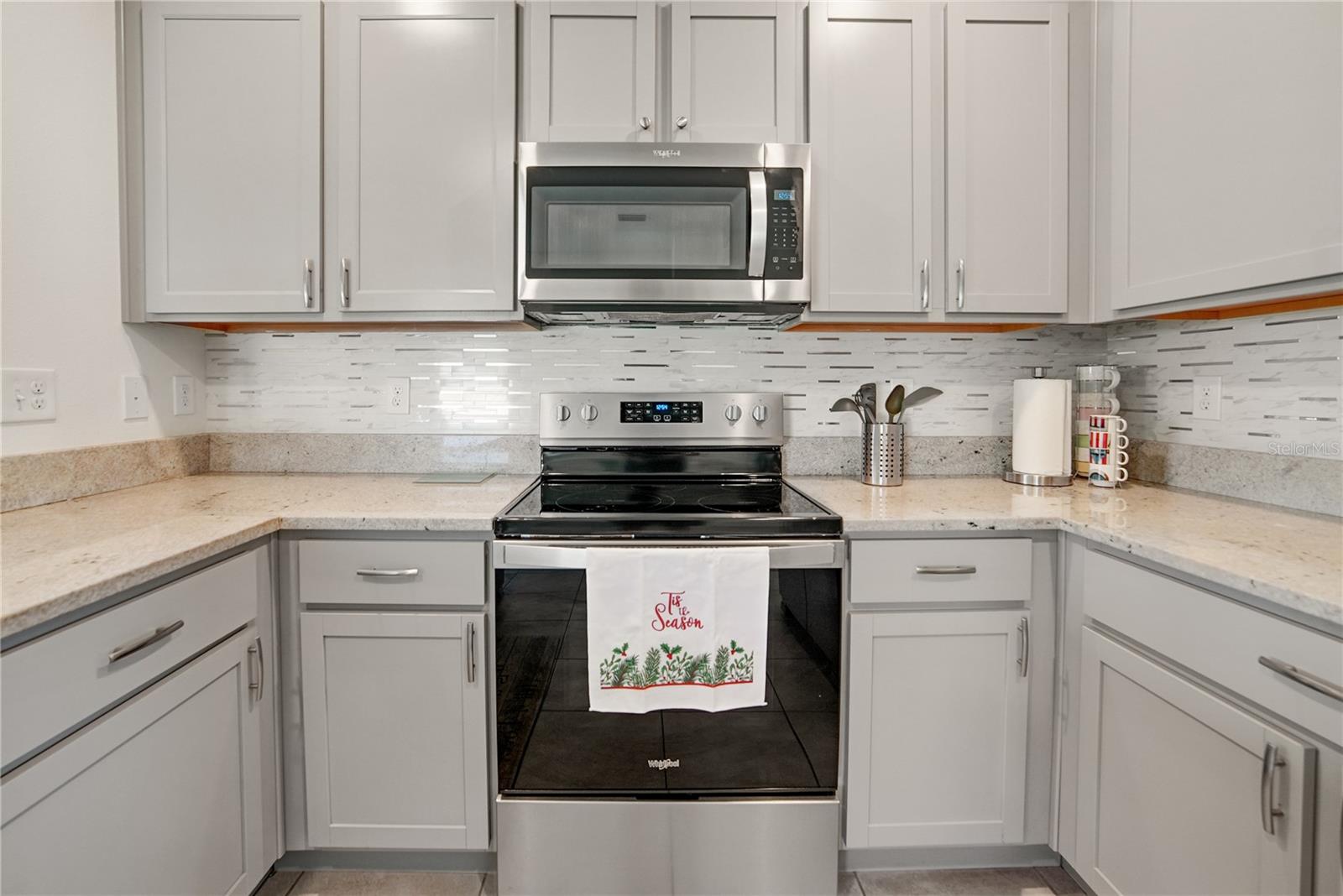 Image 12 of 34 For 10665 Penny Gale Loop