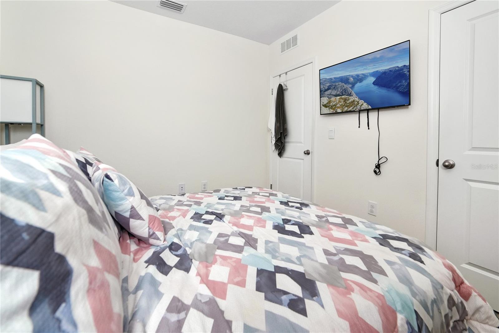 Image 26 of 34 For 10665 Penny Gale Loop