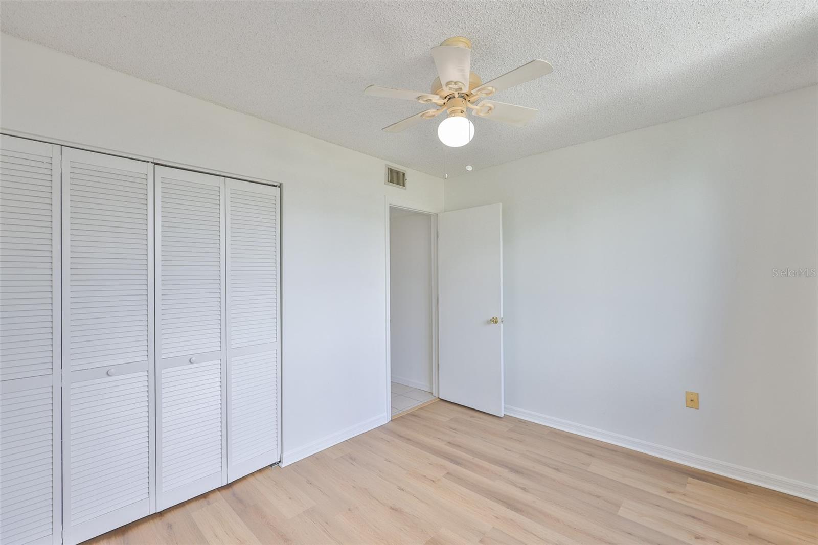 Image 27 of 45 For 2424 Tampa Bay Boulevard M301