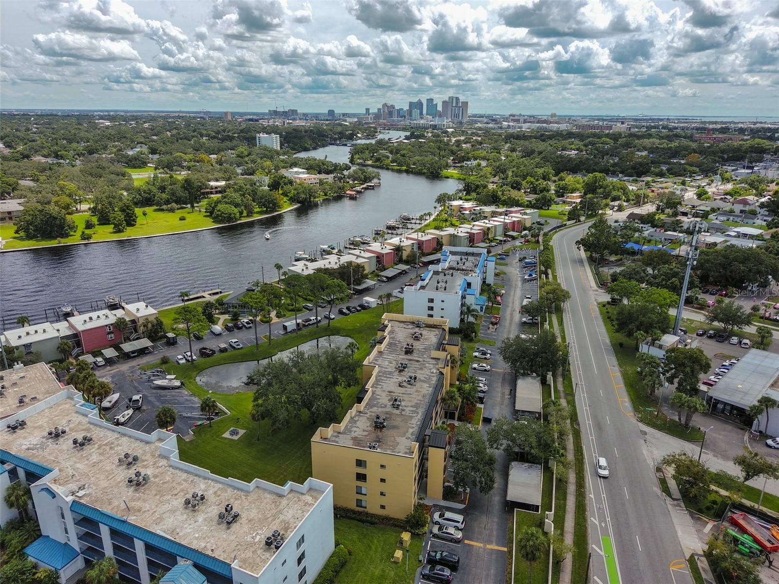 Image 3 of 45 For 2424 Tampa Bay Boulevard M301