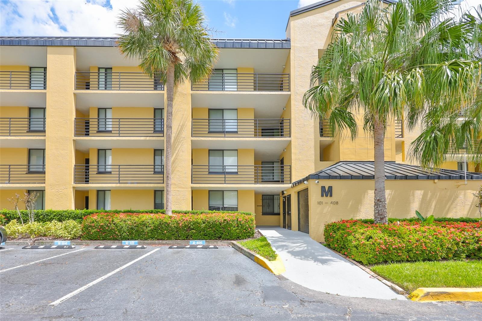 Image 4 of 45 For 2424 Tampa Bay Boulevard M301