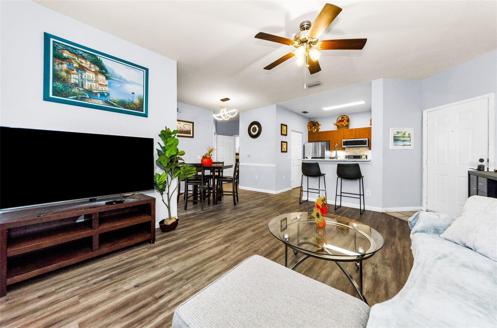 Image 12 of 89 For 2188 Chianti Place 1016