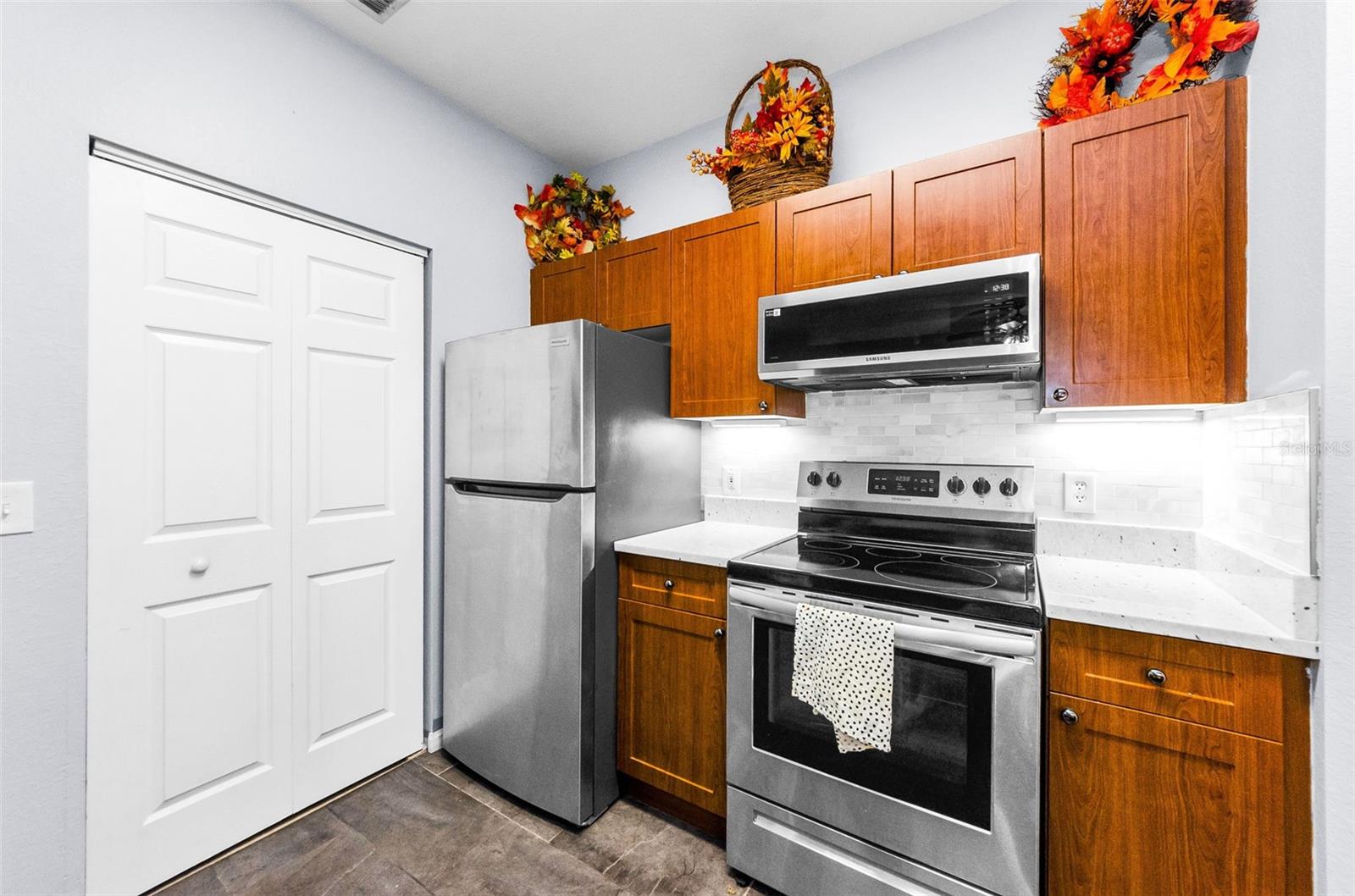 Image 22 of 89 For 2188 Chianti Place 1016