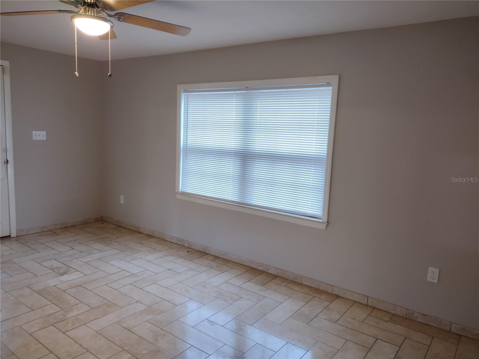 Image 10 of 37 For 431 Highland Drive