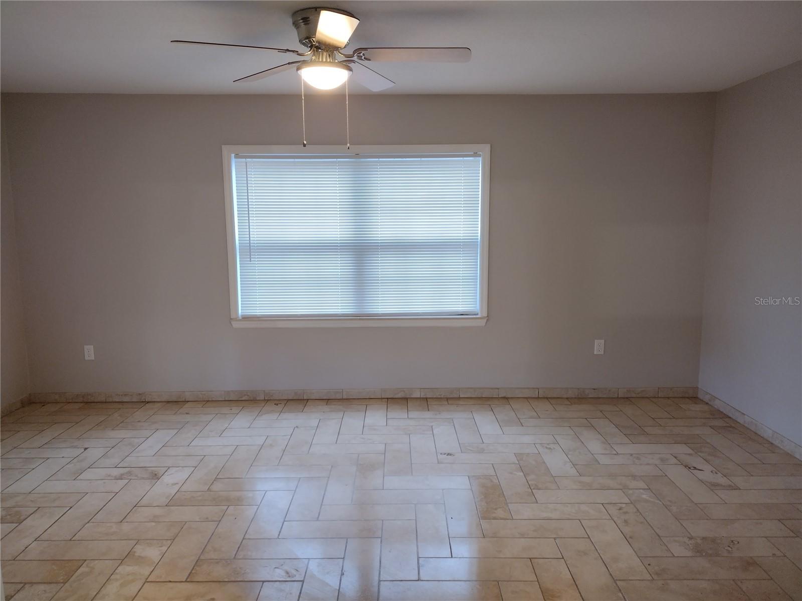 Image 12 of 37 For 431 Highland Drive