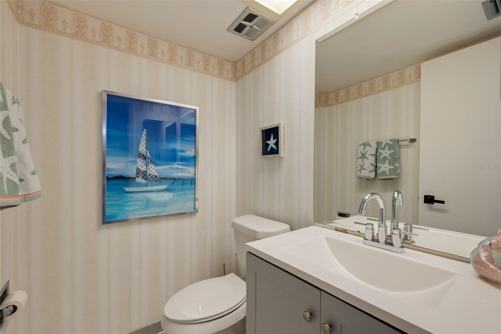 Image 18 of 40 For 400 64th Avenue 708