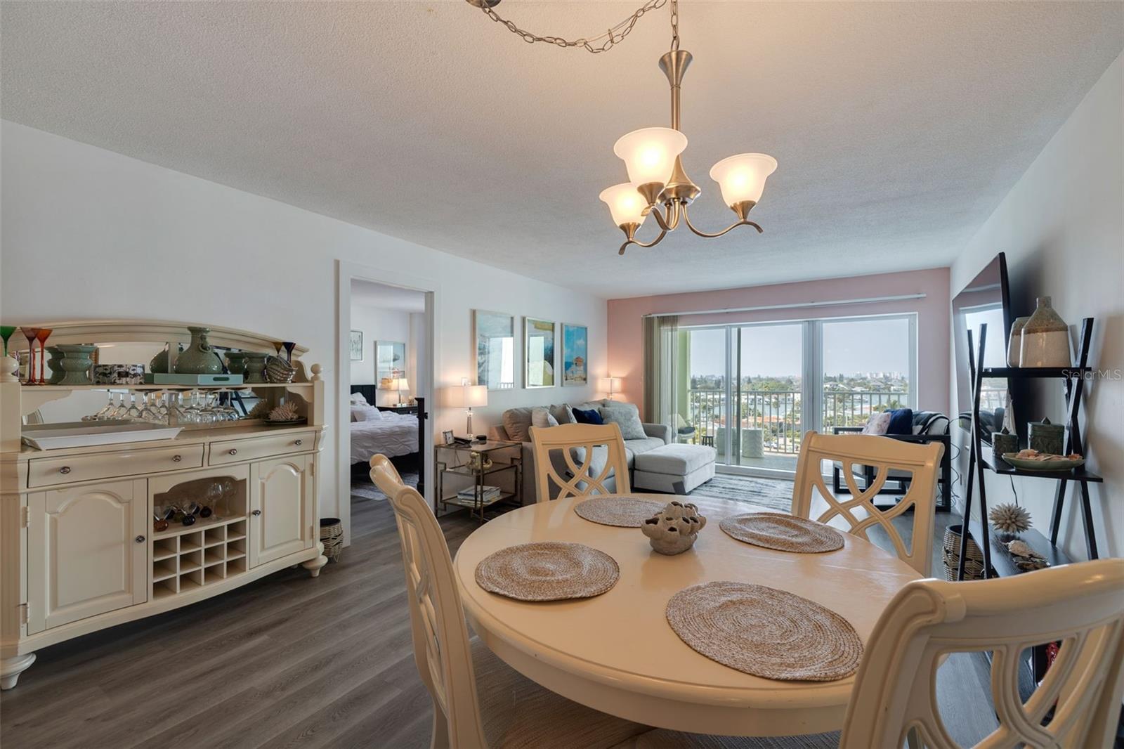 Image 21 of 40 For 400 64th Avenue 708