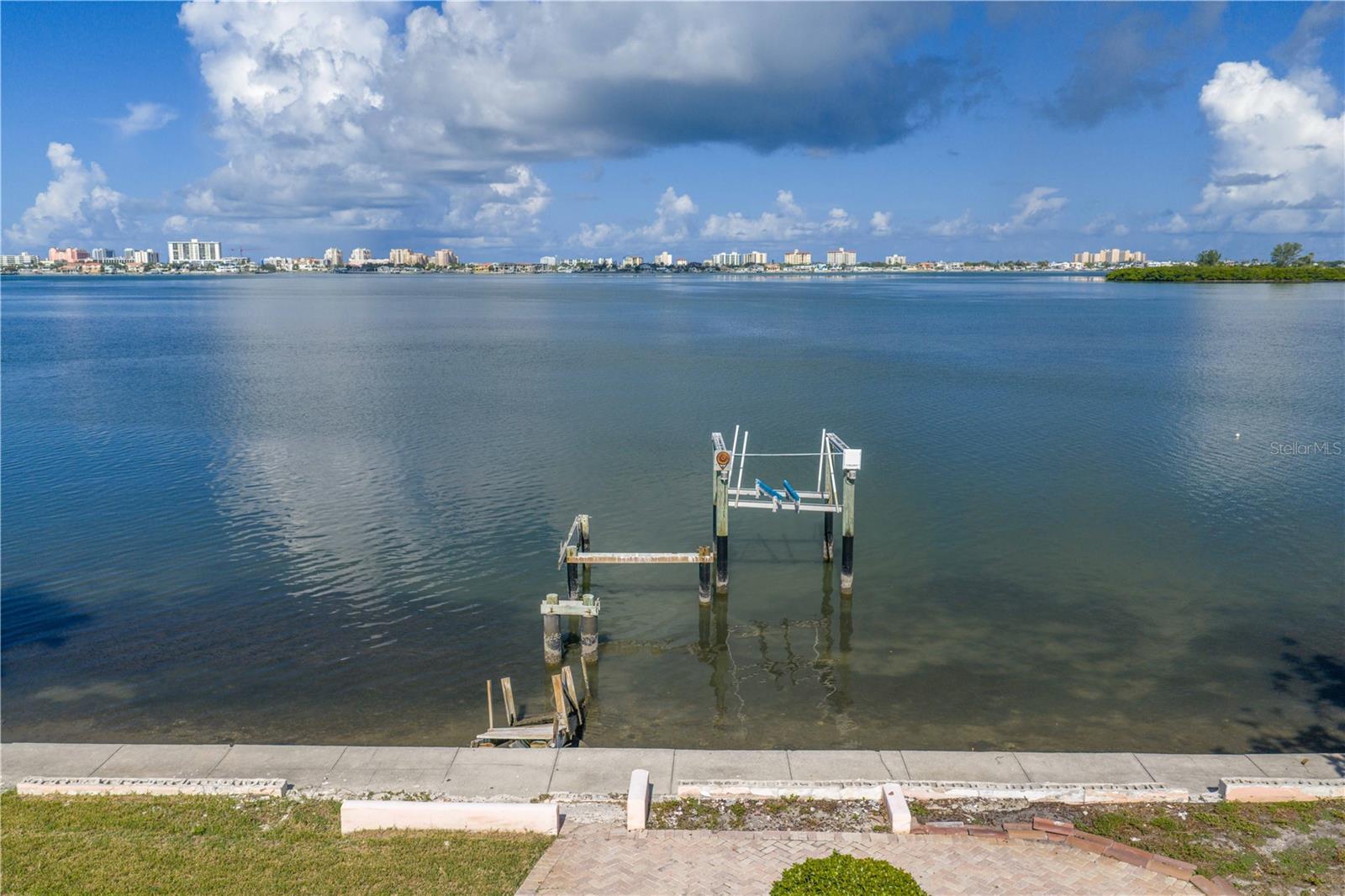 Image 6 of 31 For 1840 Venetian Point Drive