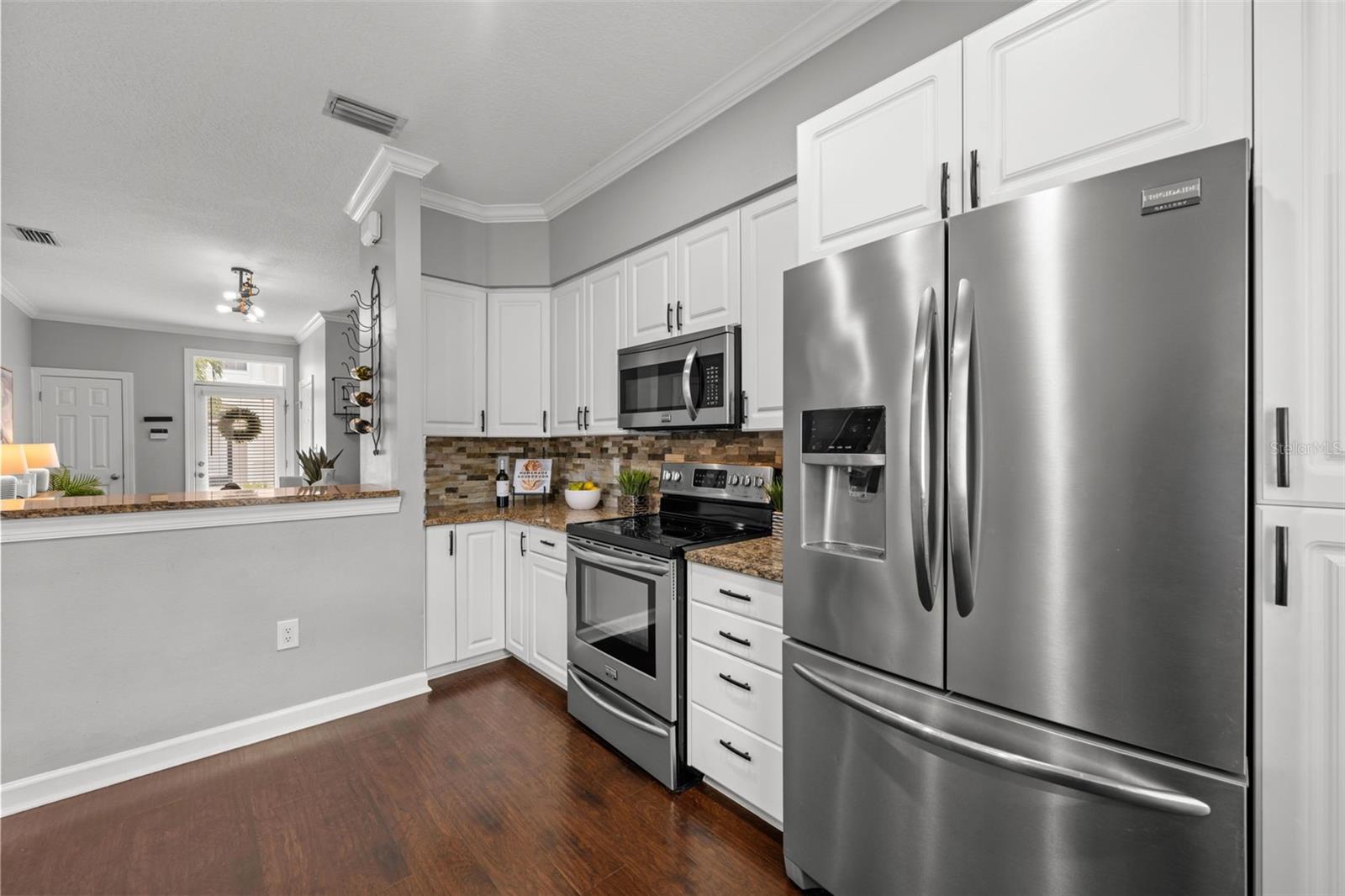 Image 15 of 36 For 2609 Cleveland Street B
