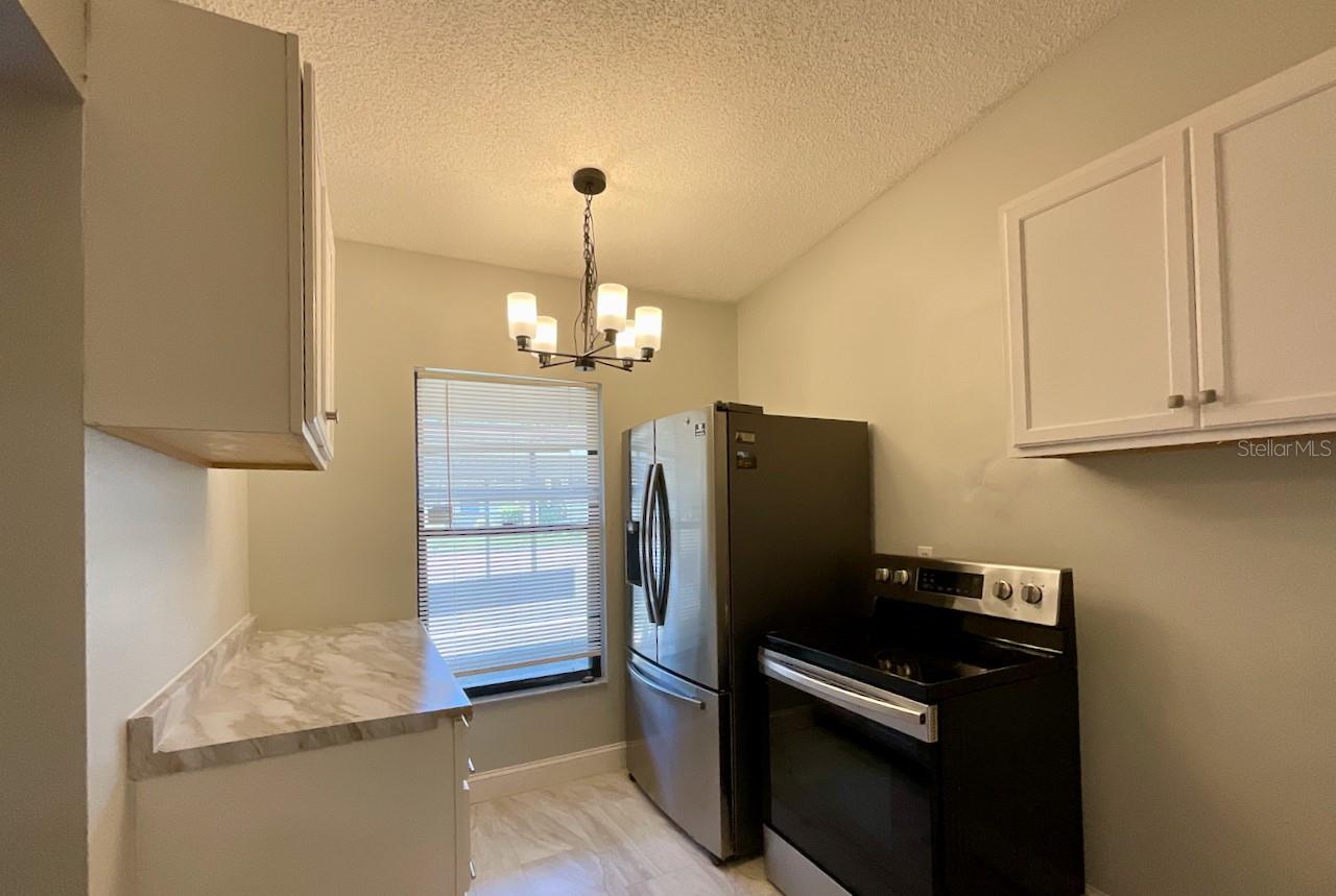 Image 6 of 29 For 1311 Powderpuff Drive 1009