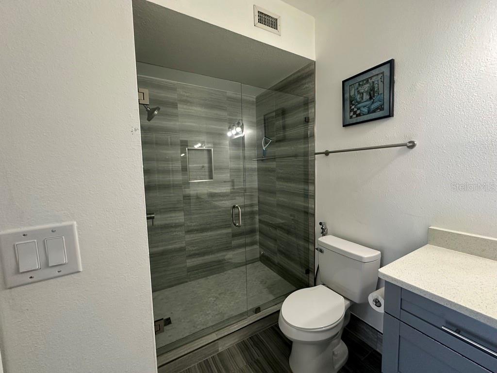 Image 18 of 30 For 5608 Pinnacle Heights Circle 108