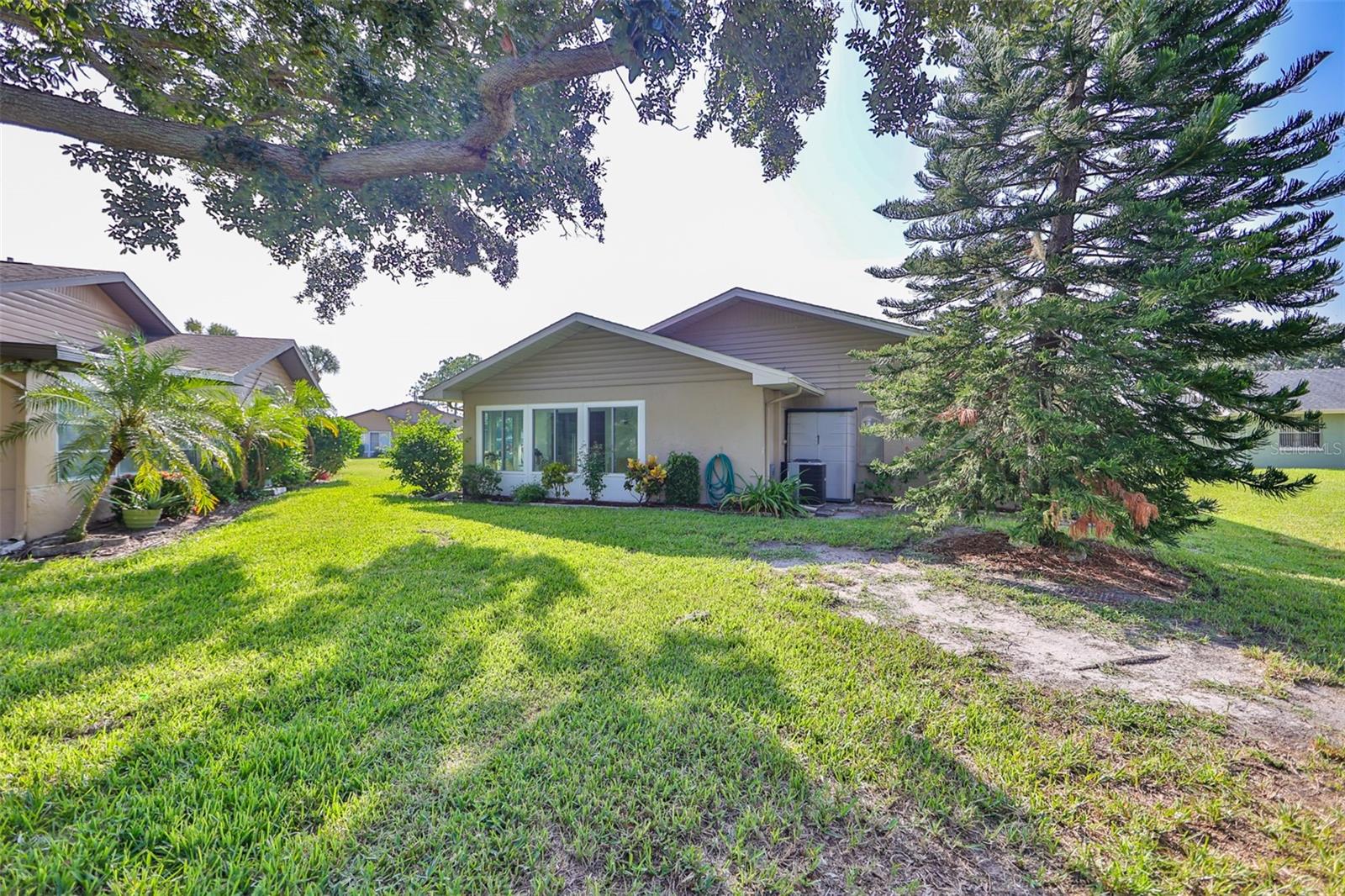 Image 2 of 50 For 1904 Canterbury Lane M26